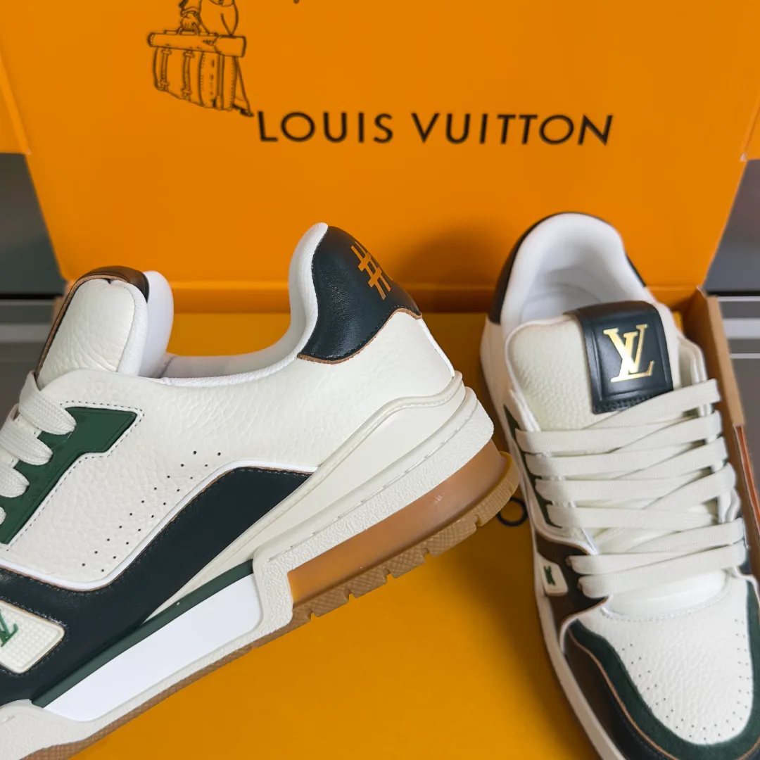 Кроссовки Женские Louis Vuitton 11907234