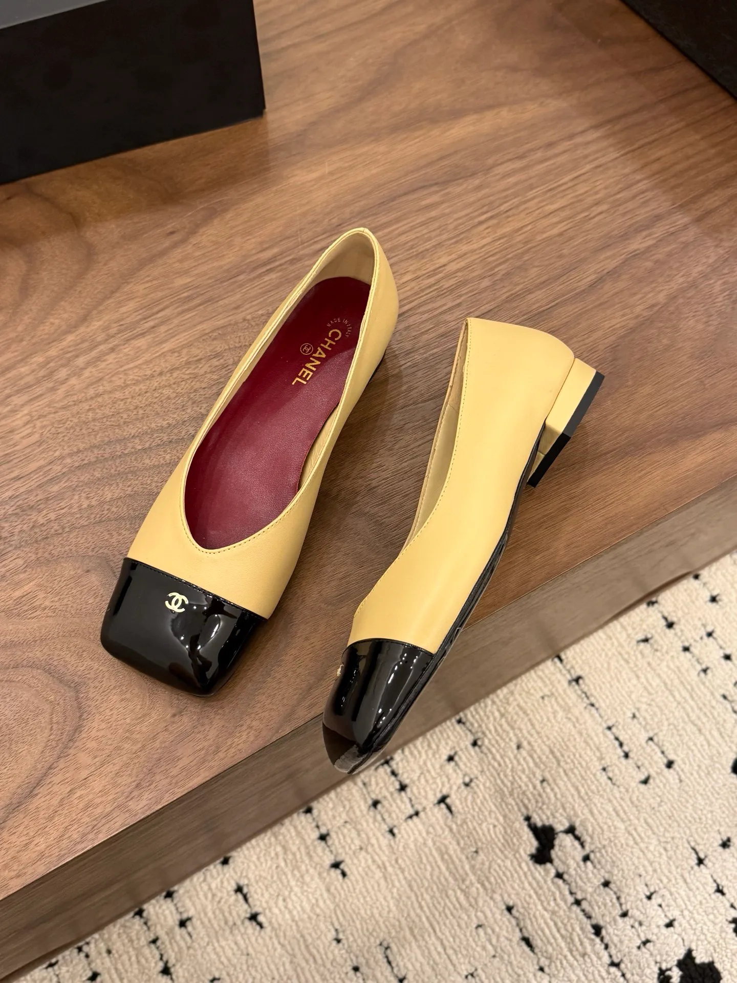 Босоножки Женские Chanel 12697581