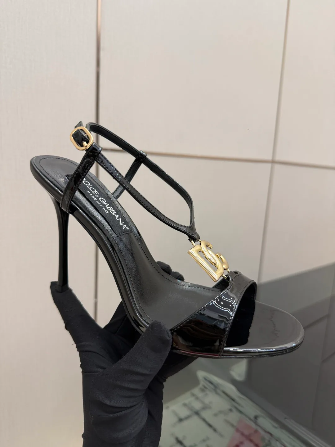 Босоножки Женские Dolce & Gabbana 18335953