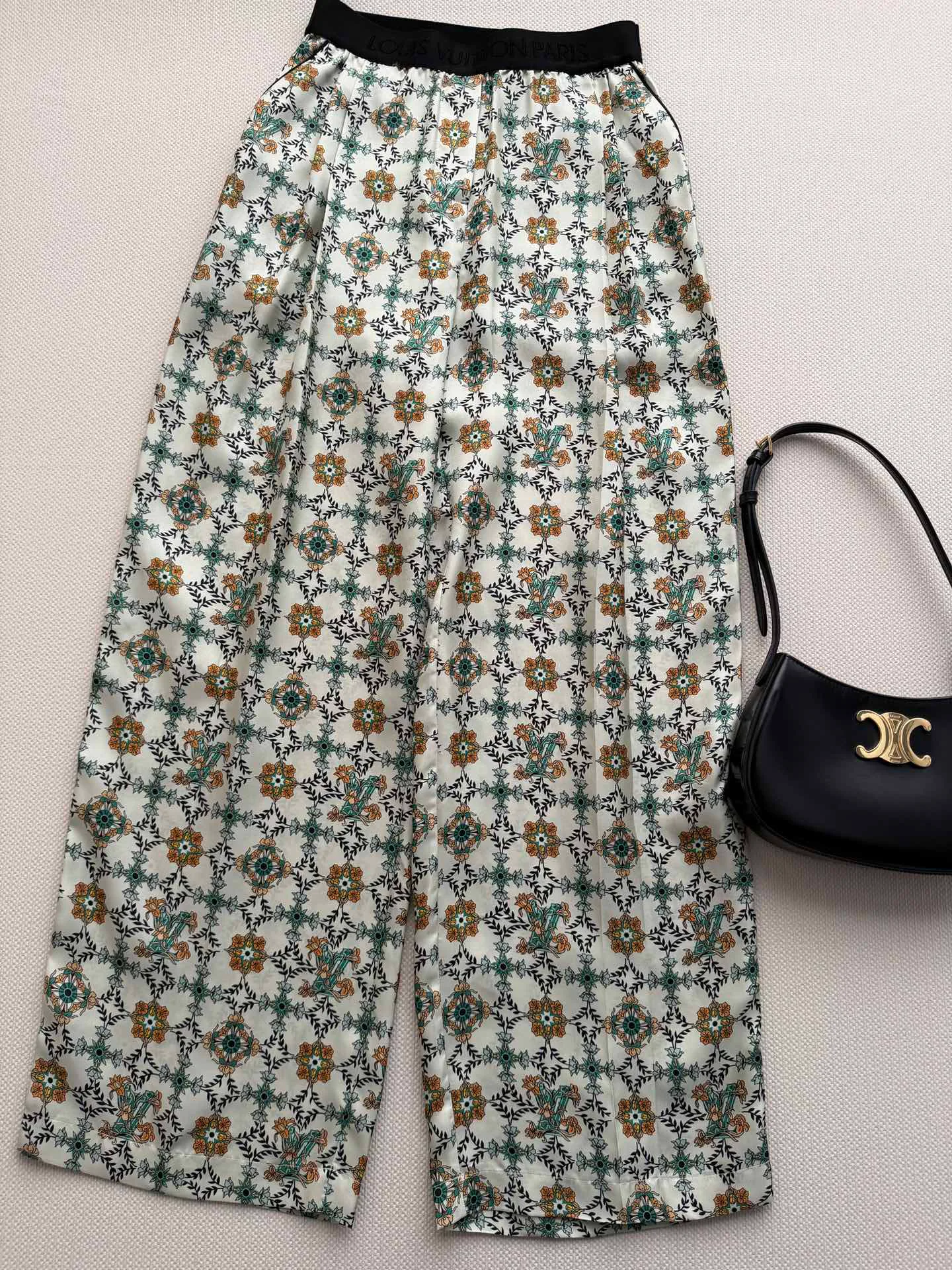 Брюки Женские Louis Vuitton 11880132