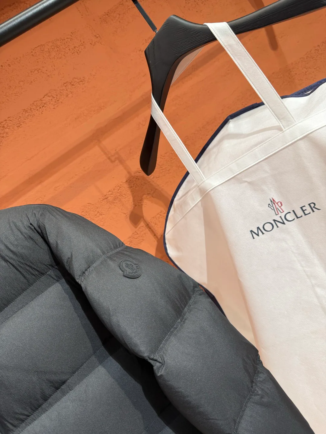 Куртки И Пуховики Мужские Moncler 18237413