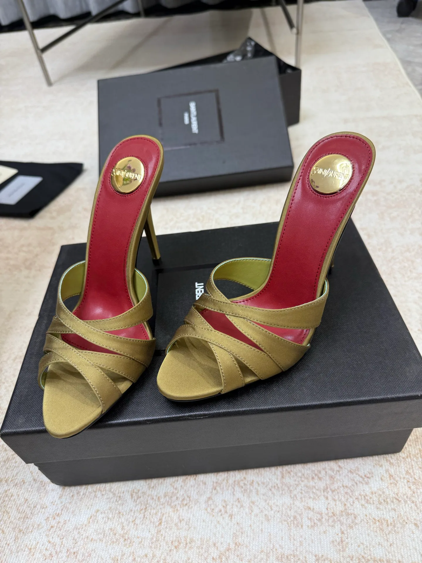 Босоножки Женские Saint Laurent 3062302