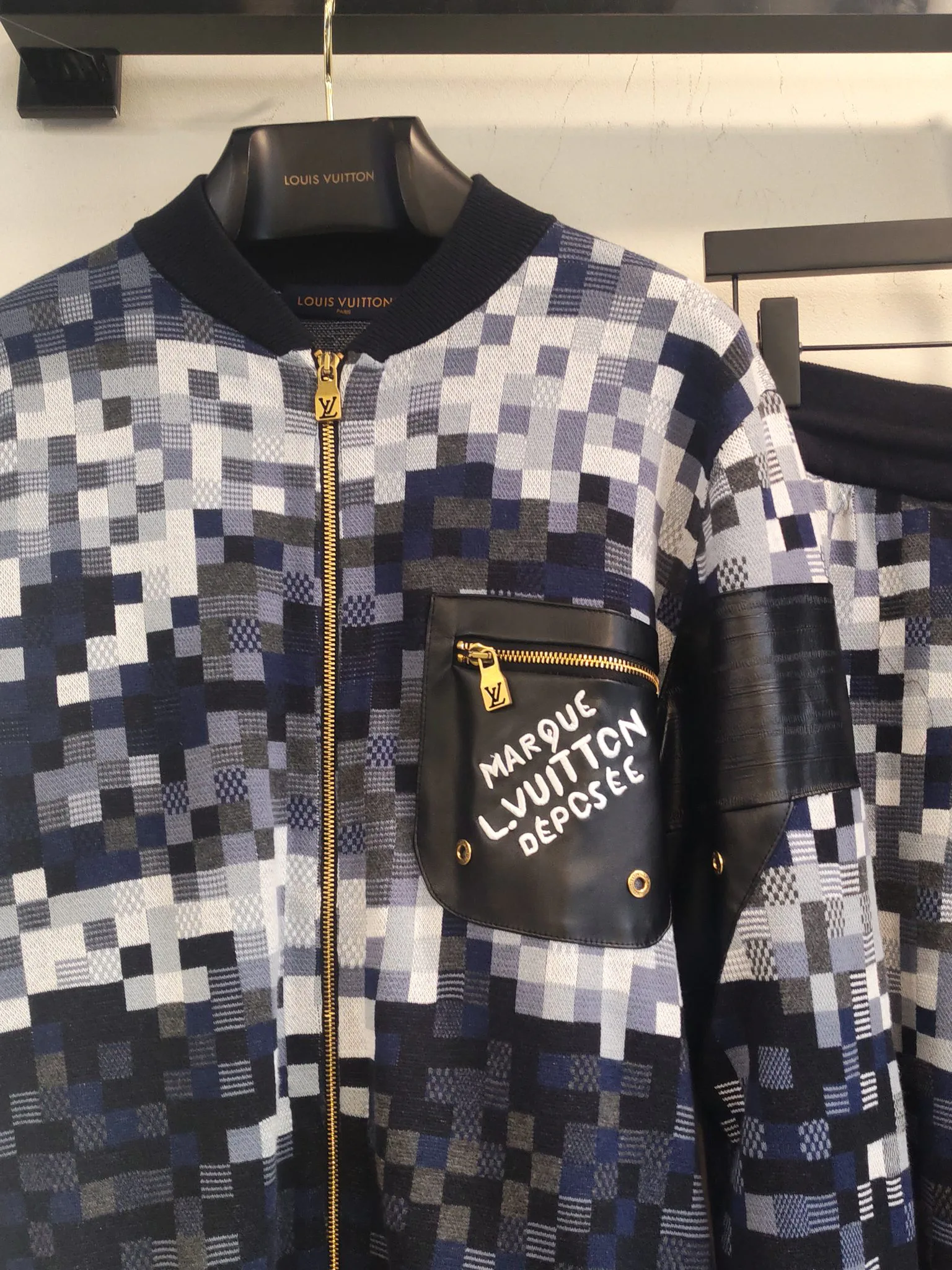 Костюмы Женские Louis Vuitton 11644703