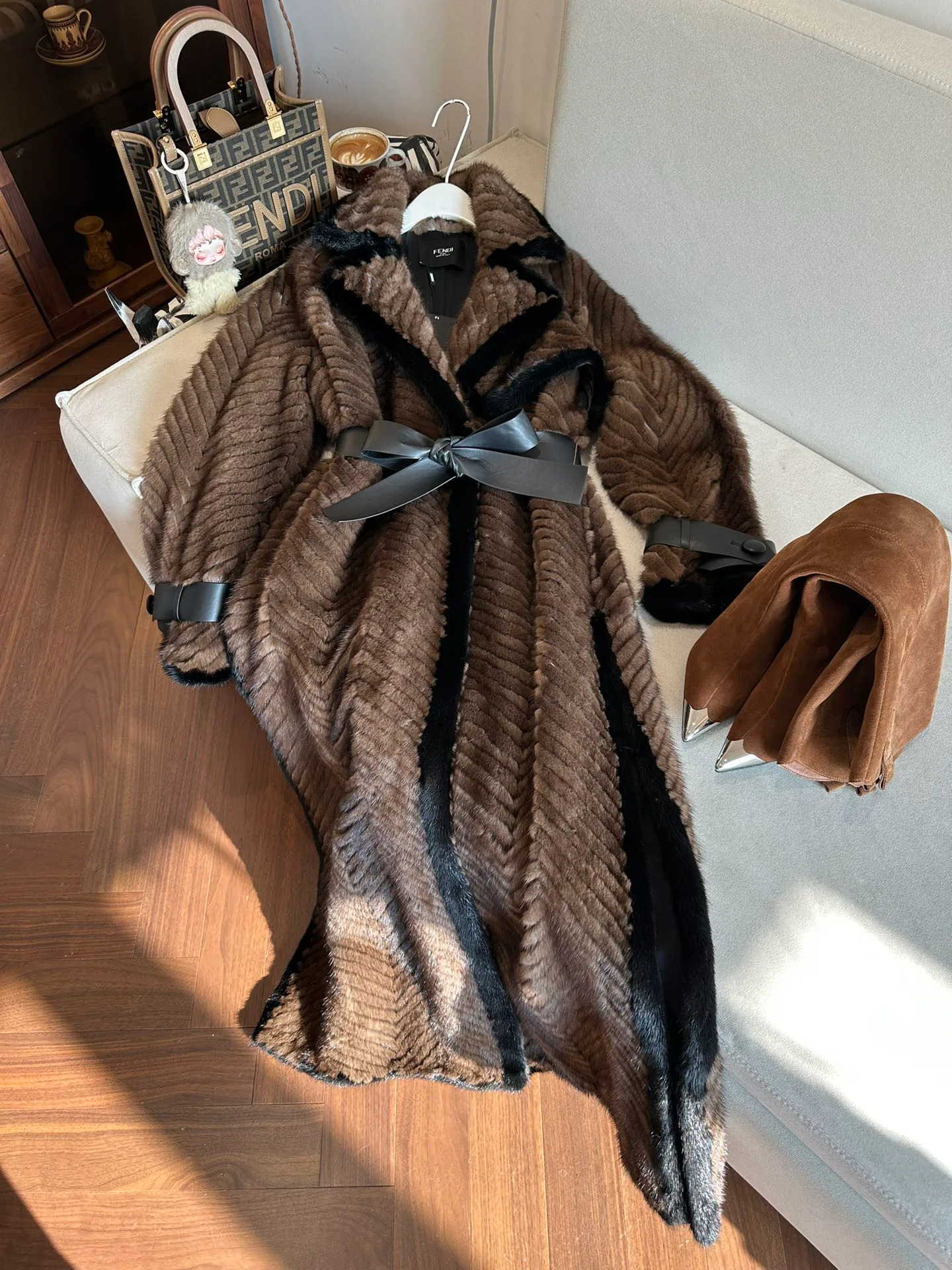 Шубы Женские Fendi 918088