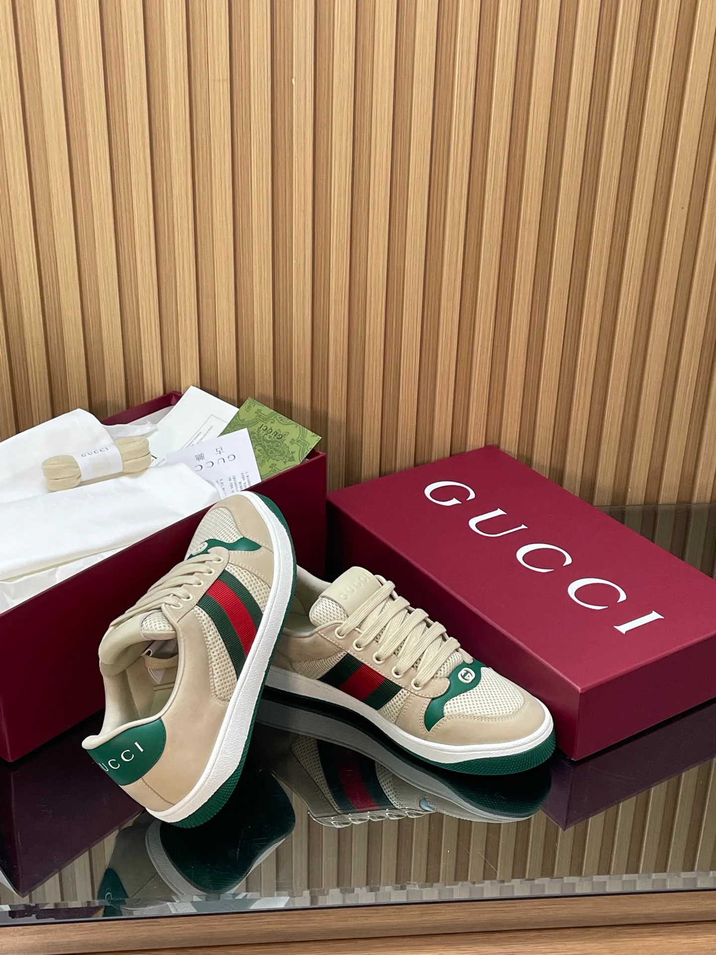 Кроссовки Женские Gucci 18700138