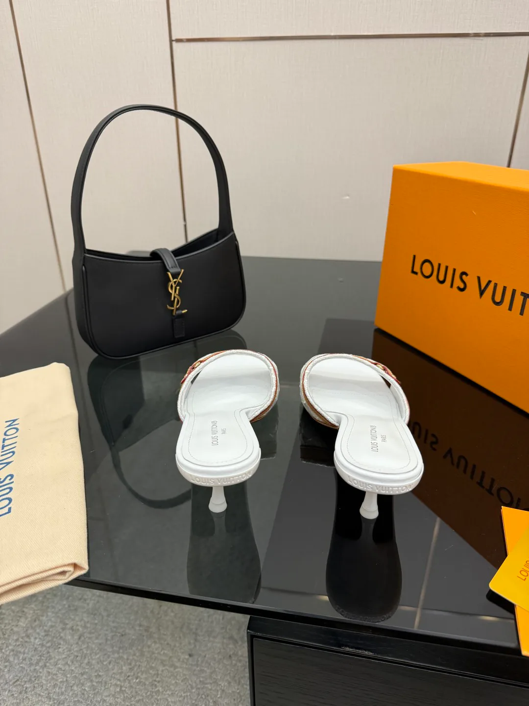 Босоножки Женские Louis Vuitton 1466336