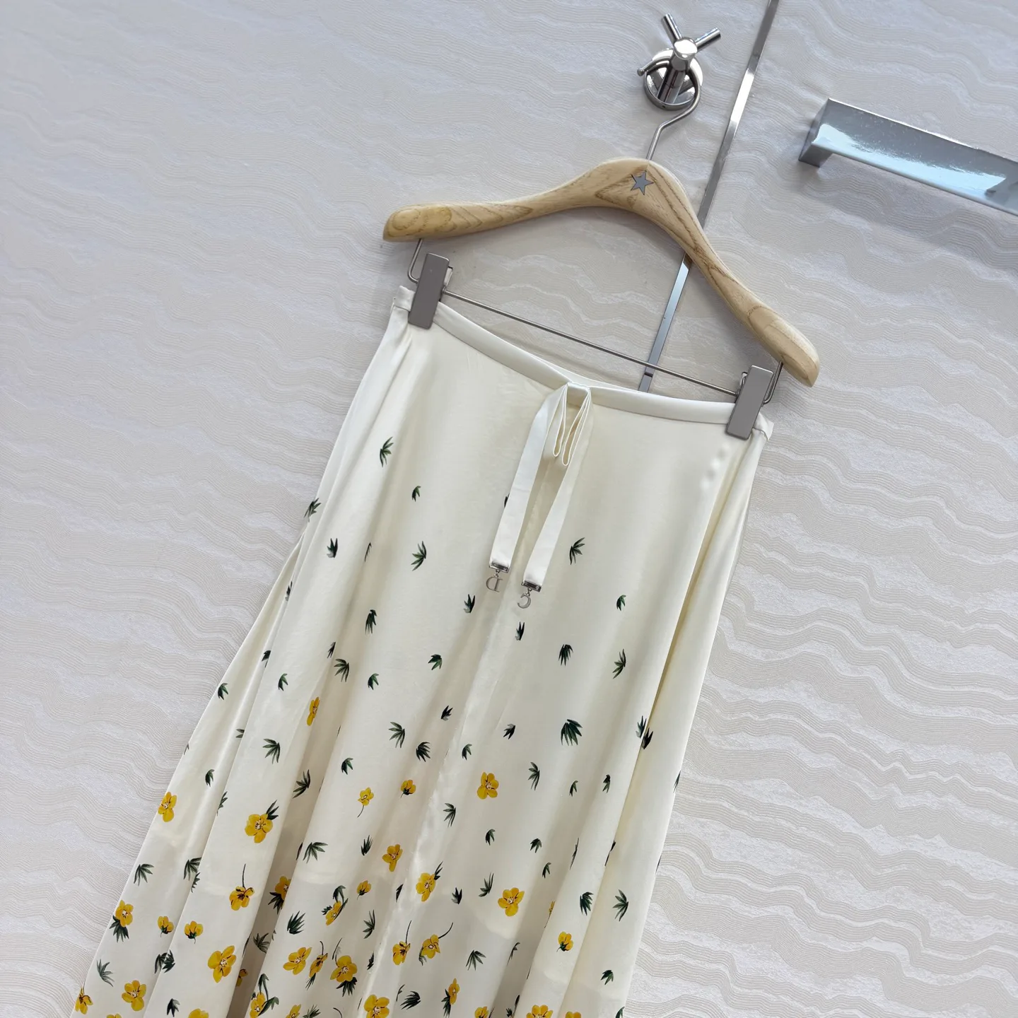 Юбки Женские Christian Dior 11671383