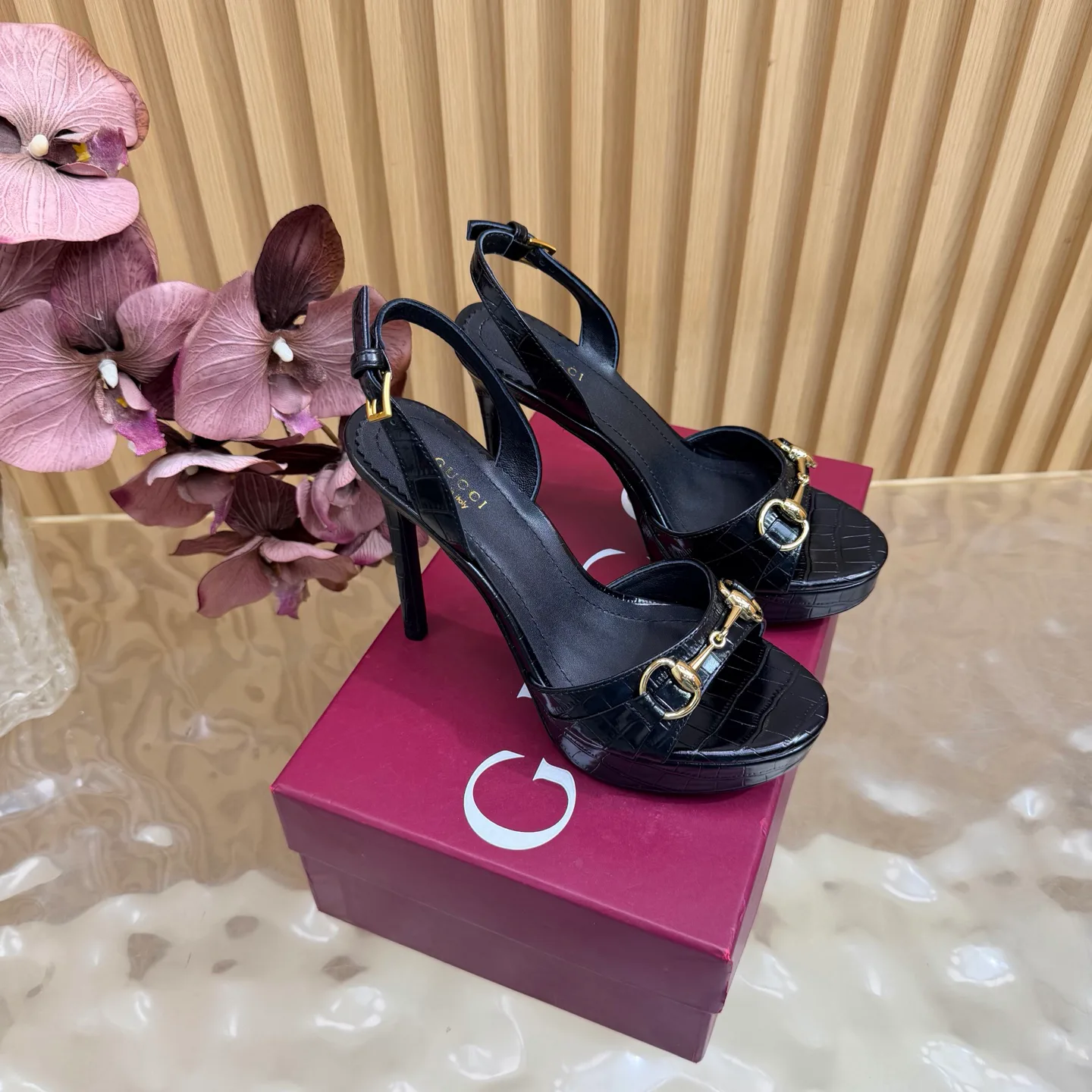 Босоножки Женские Gucci 17467488