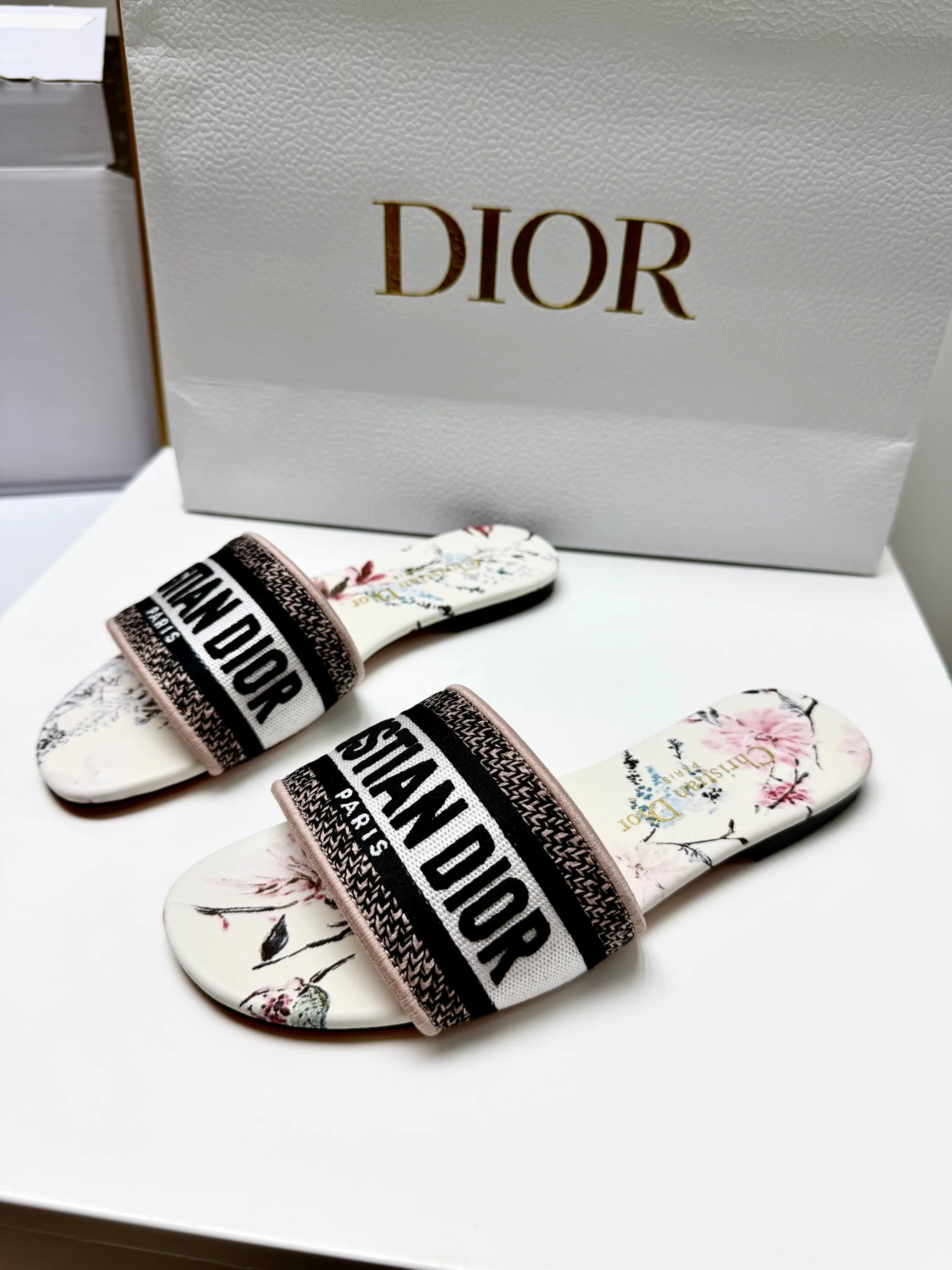 Туфли Женские Christian Dior 12879957
