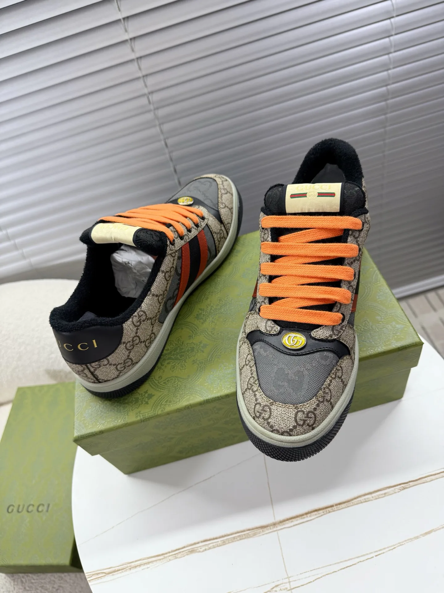Кроссовки Женские Gucci 856491