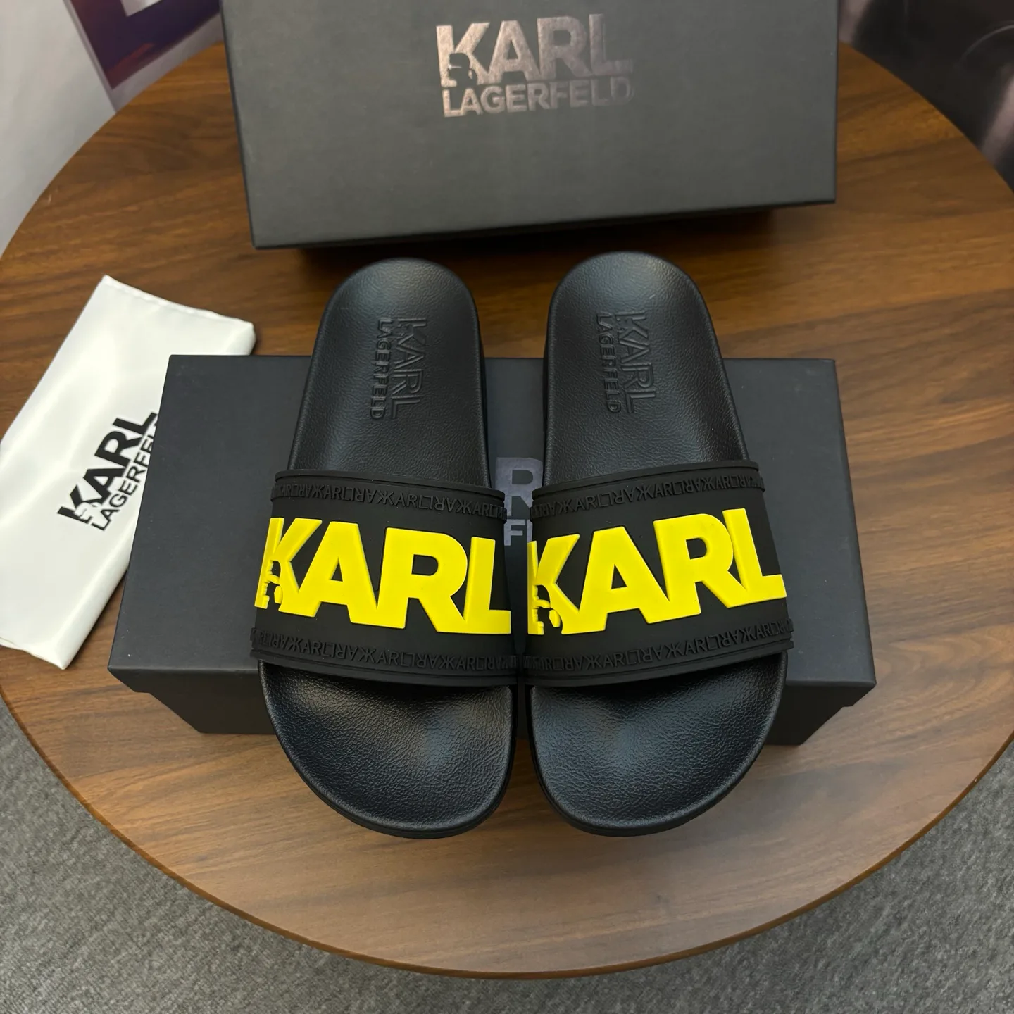 Шлепанцы Женские Karl Lagerfeld 10776047