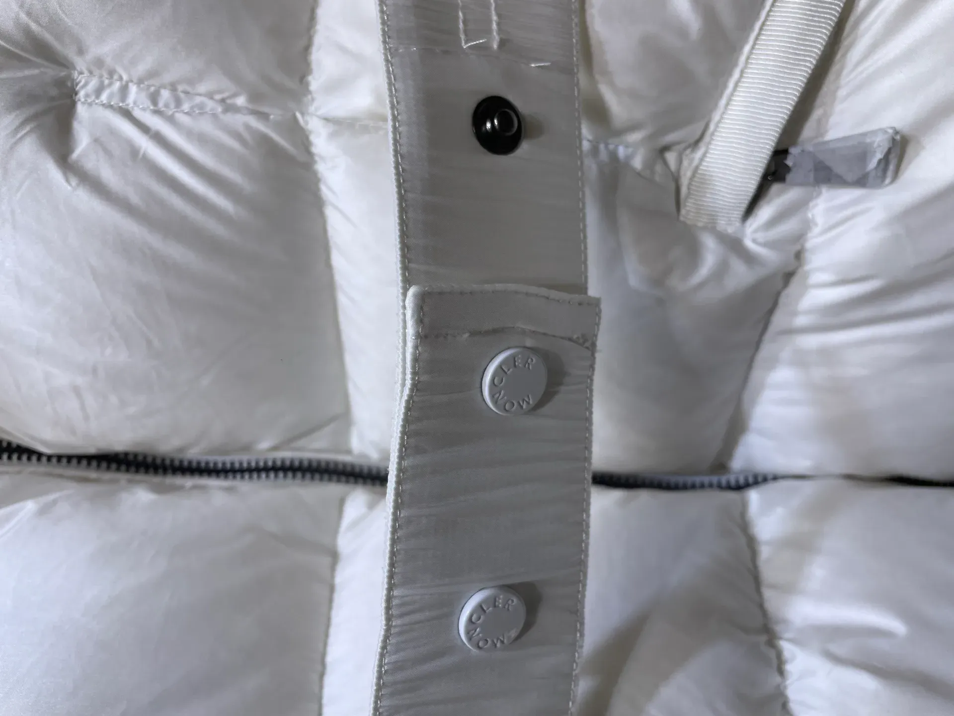 Куртки И Пуховики Женские Moncler 1041731