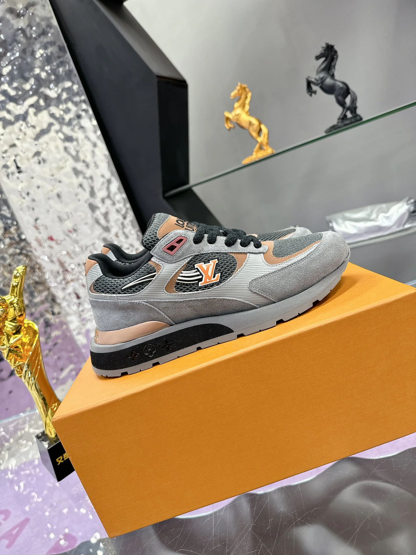 Кроссовки Мужские Louis Vuitton 276155