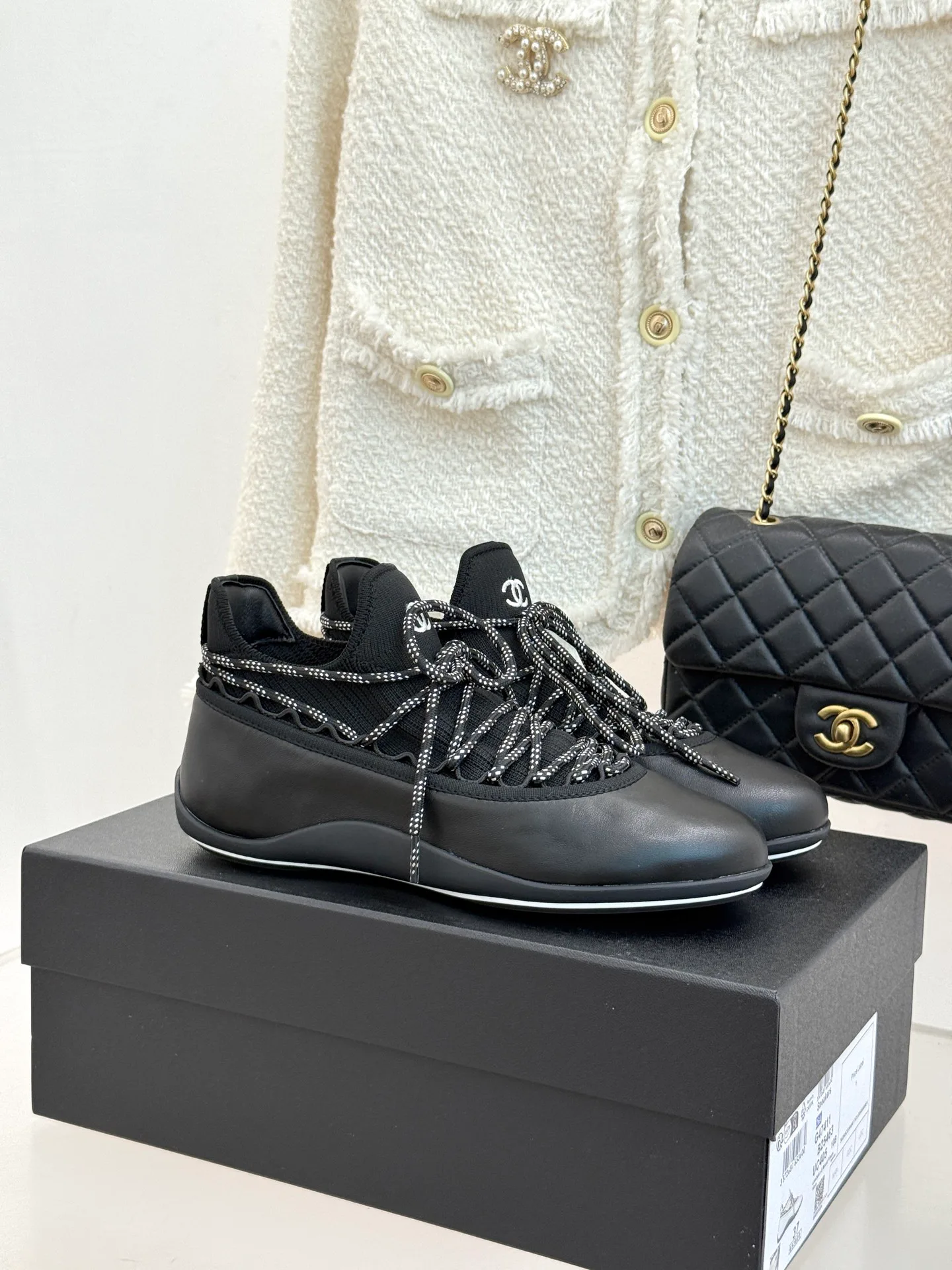 Кроссовки Женские Chanel 16891578