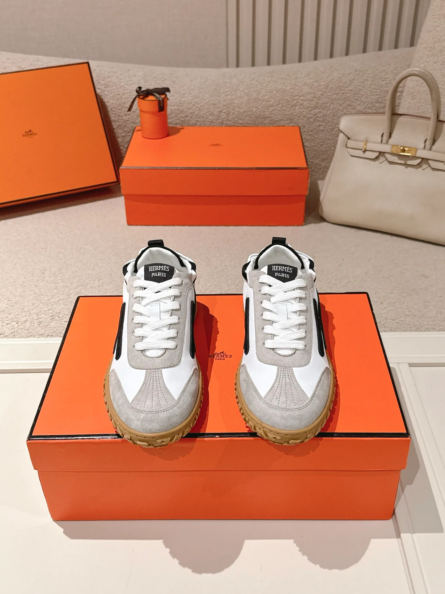 Кроссовки Женские Hermes 17429944