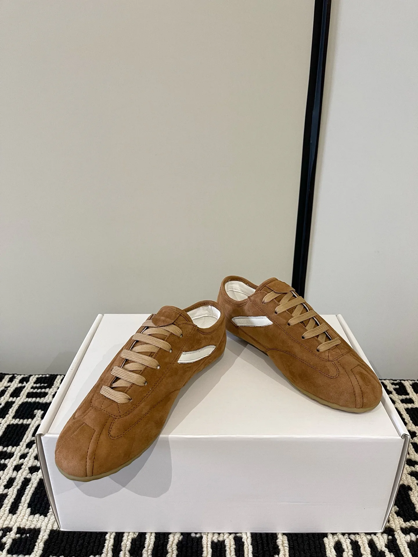 Кроссовки Женские Alexander Mcqueen 18386241