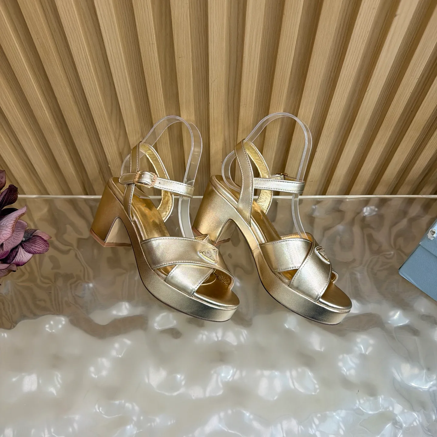 Босоножки Женские Prada 18170305