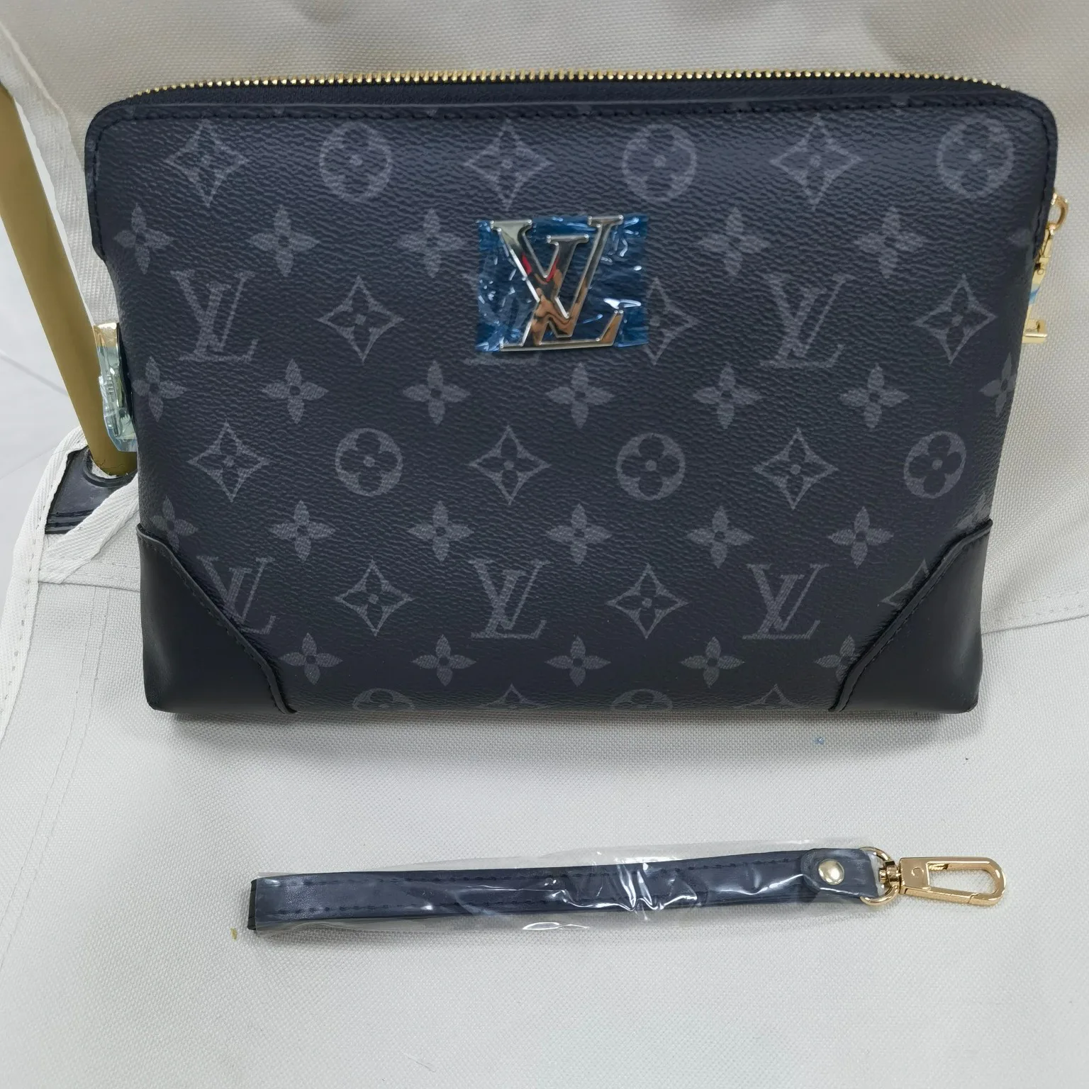 Клатчи Женские Louis Vuitton 2059