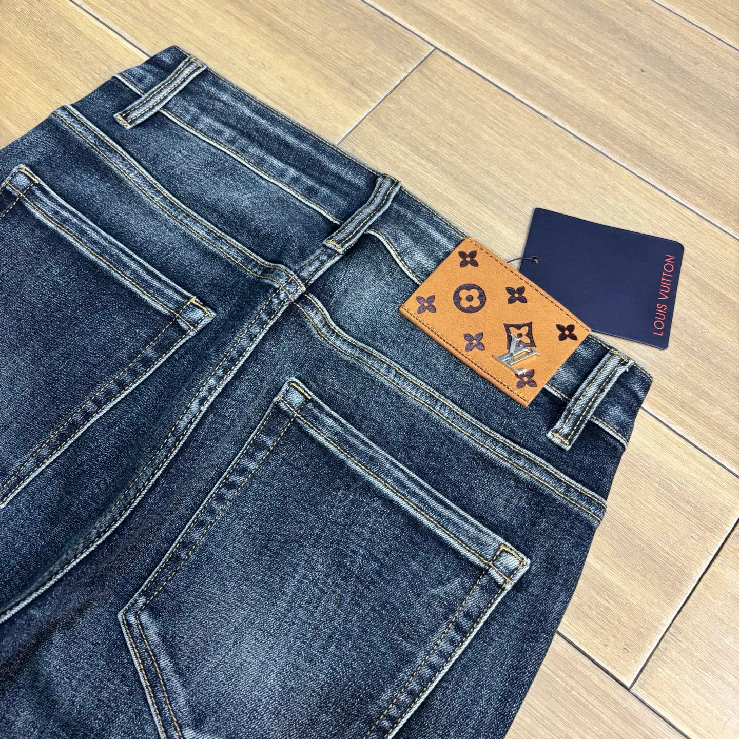 Джинсы Женские Louis Vuitton 215730