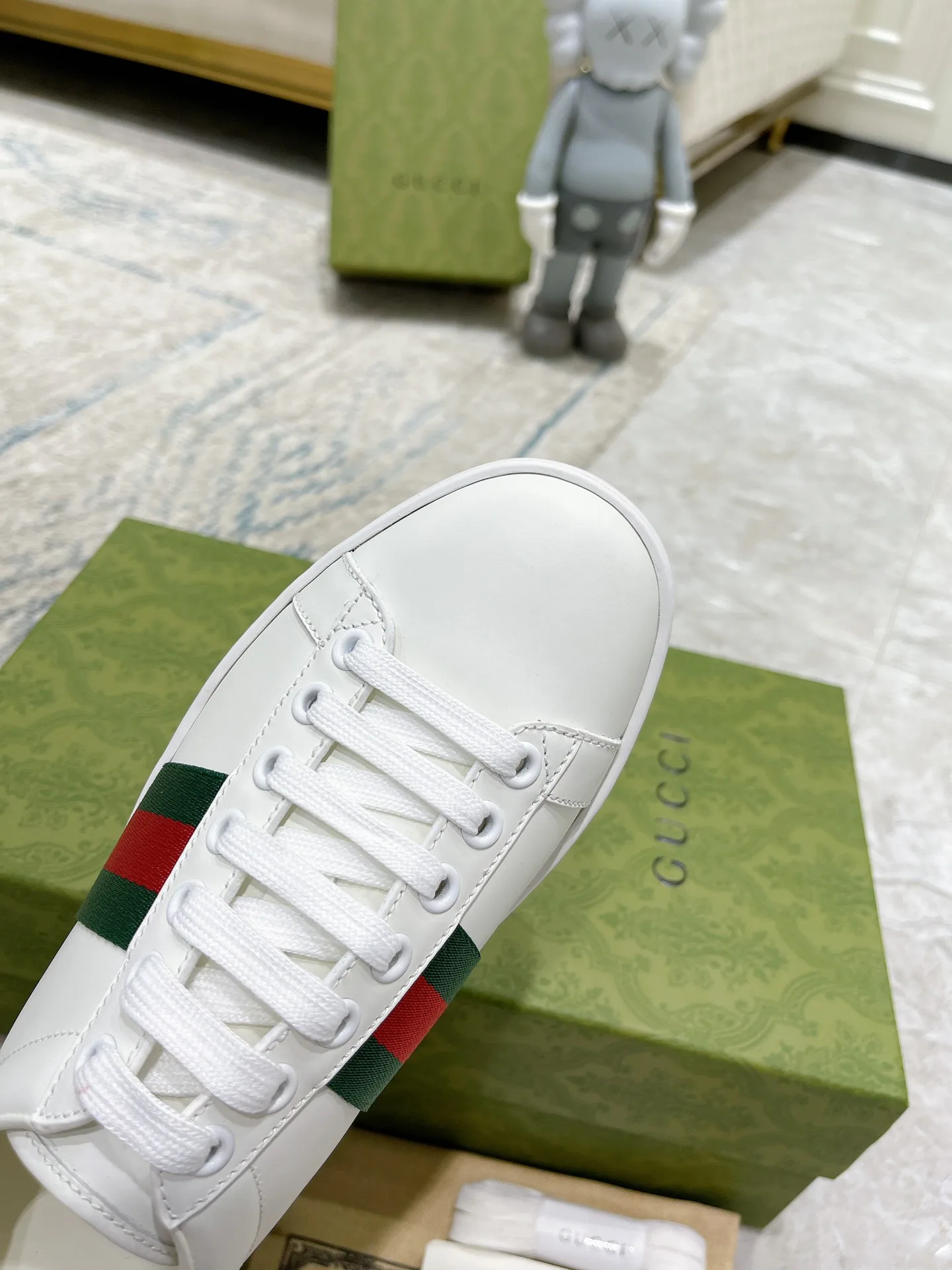 Кроссовки Женские Gucci 17620459