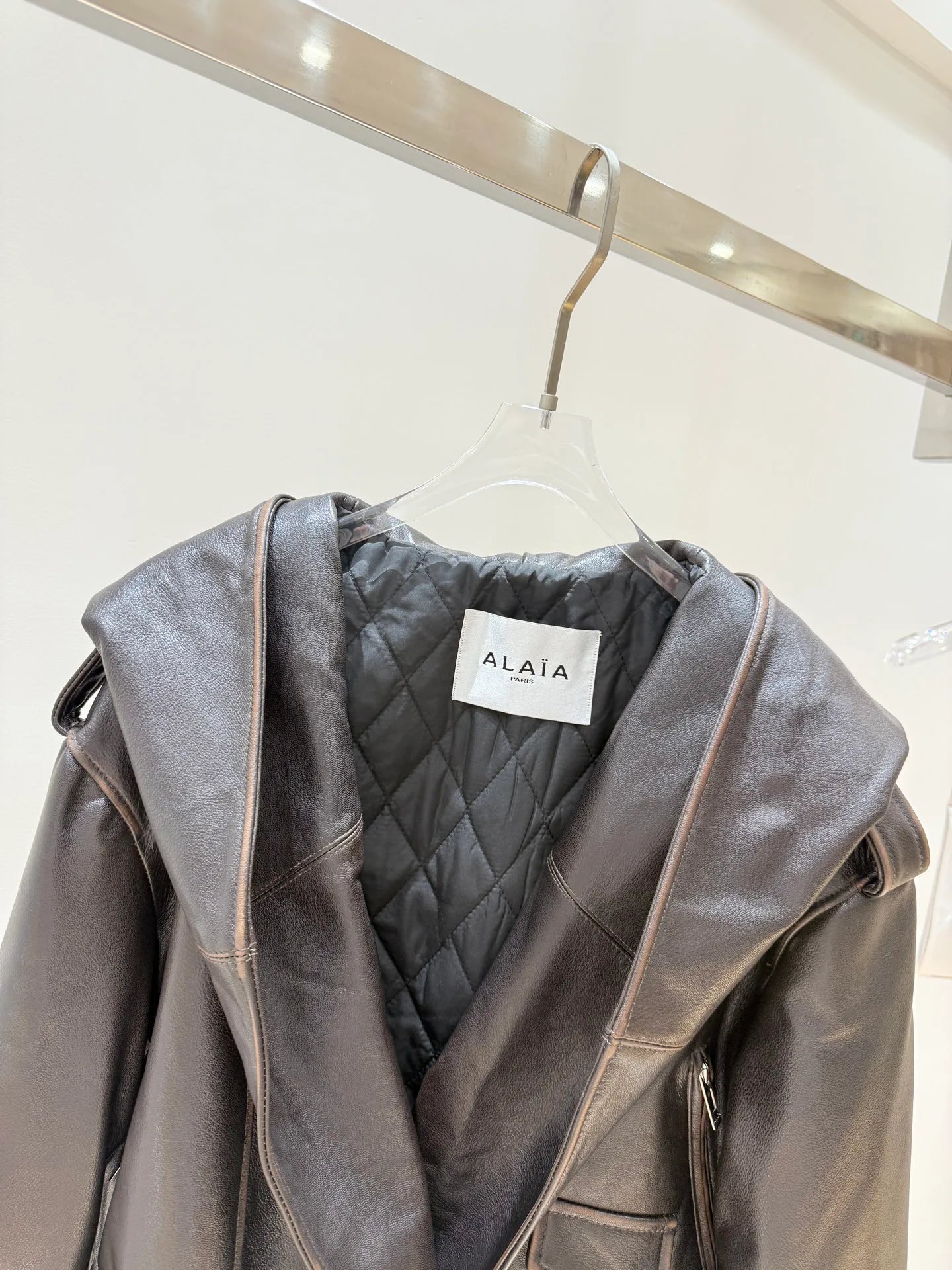Кожаные Куртки И Дублёнки Женские Alaia 18082989