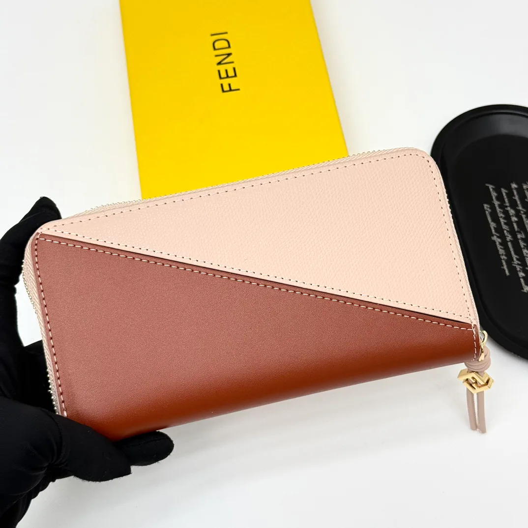 Клатчи Женские Fendi 442059