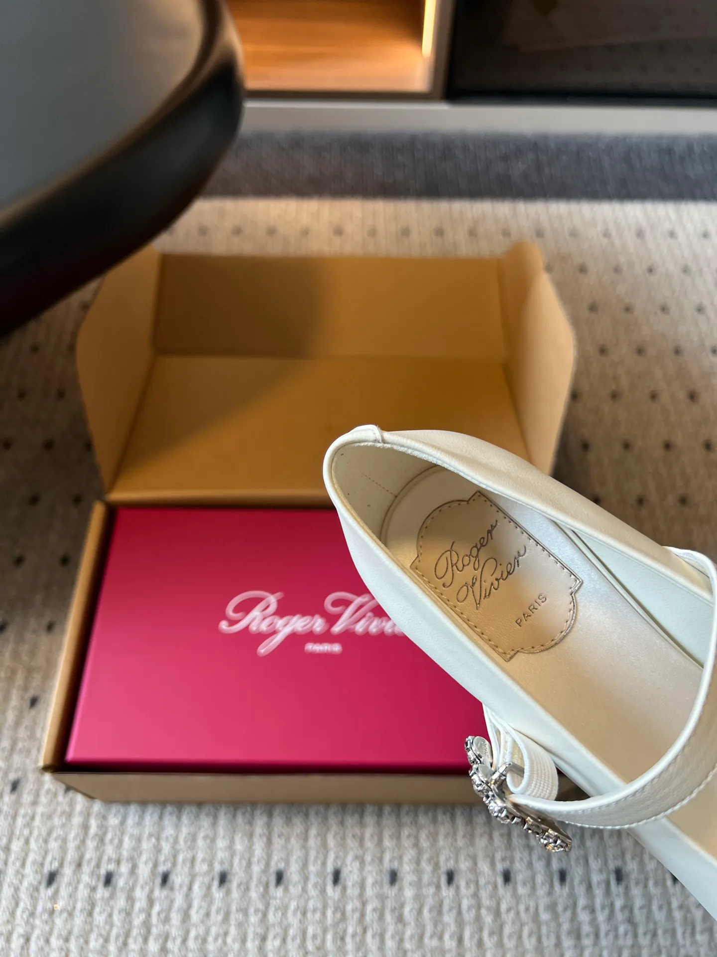 Туфли Женские Roger Vivier 17860671