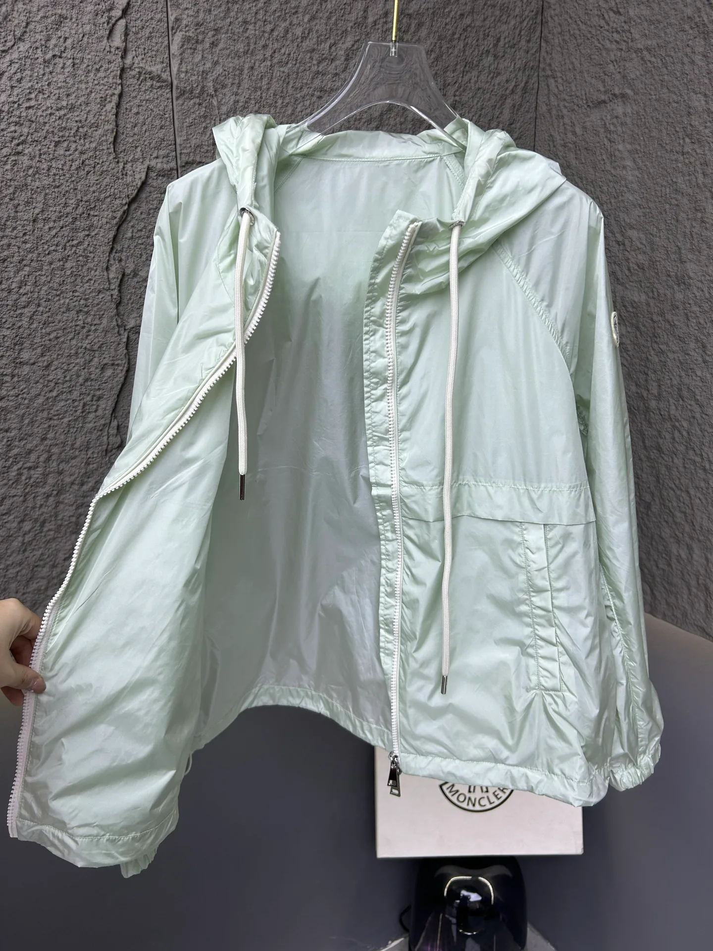Куртки И Пуховики Женские Moncler 11317722