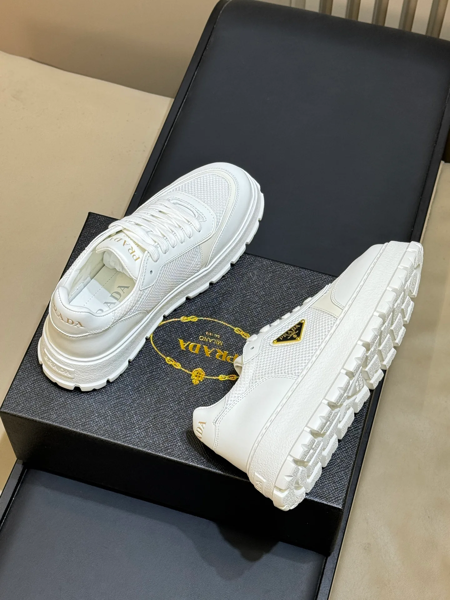 Кроссовки Мужские Prada 17915325