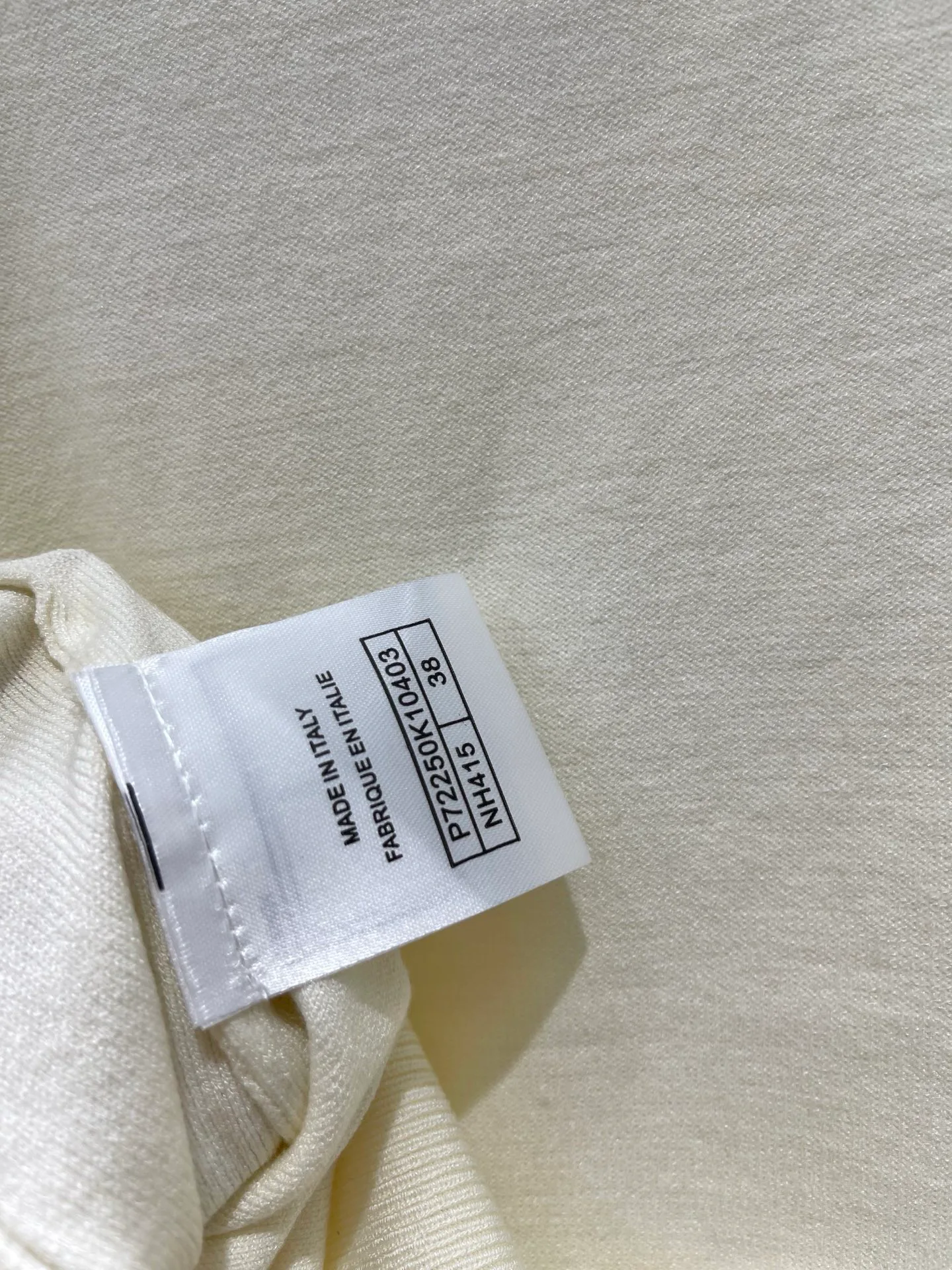 Джемперы И Свитеры Женские Chanel 17500333