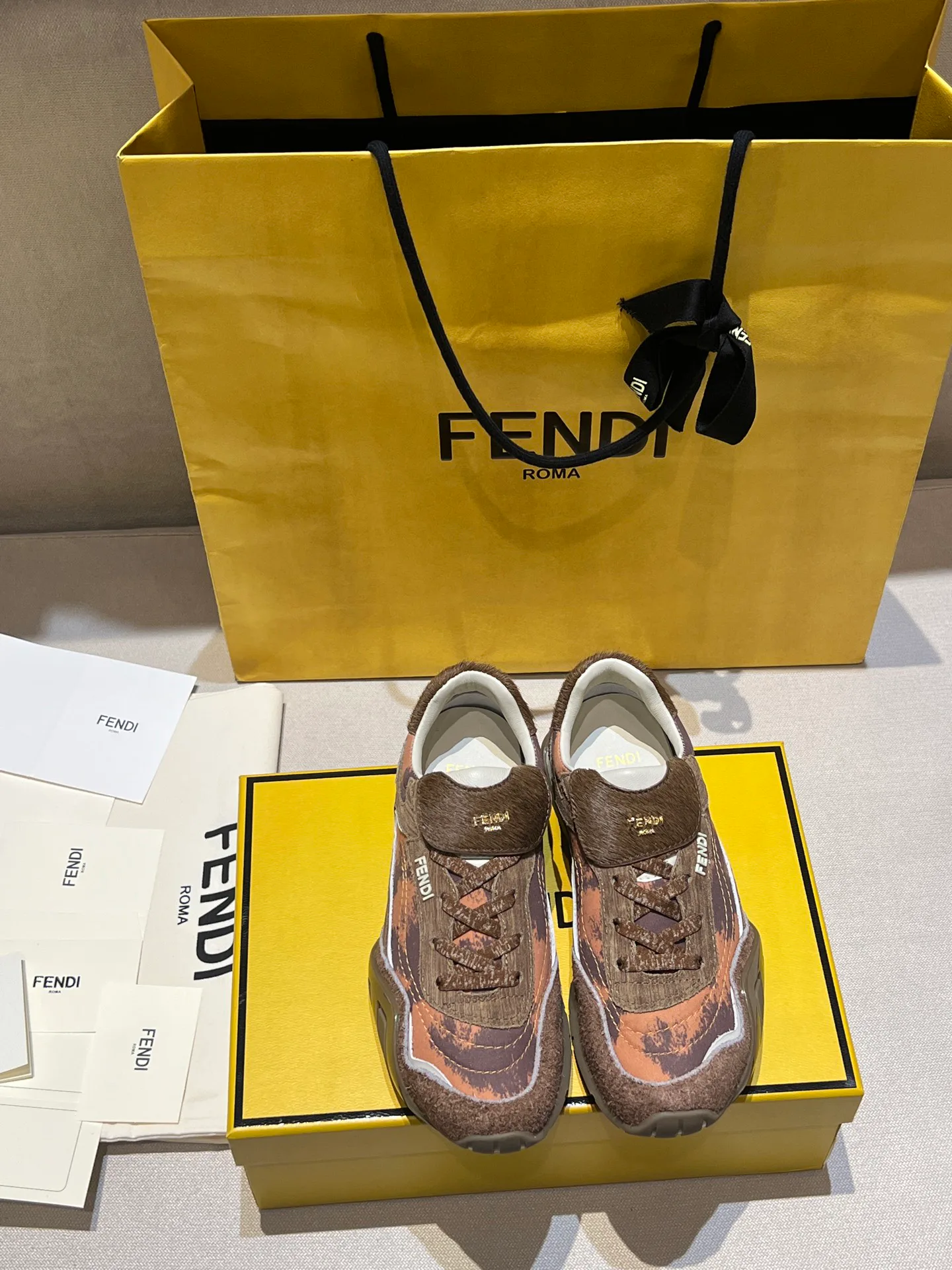 Кроссовки Женские Fendi 525941
