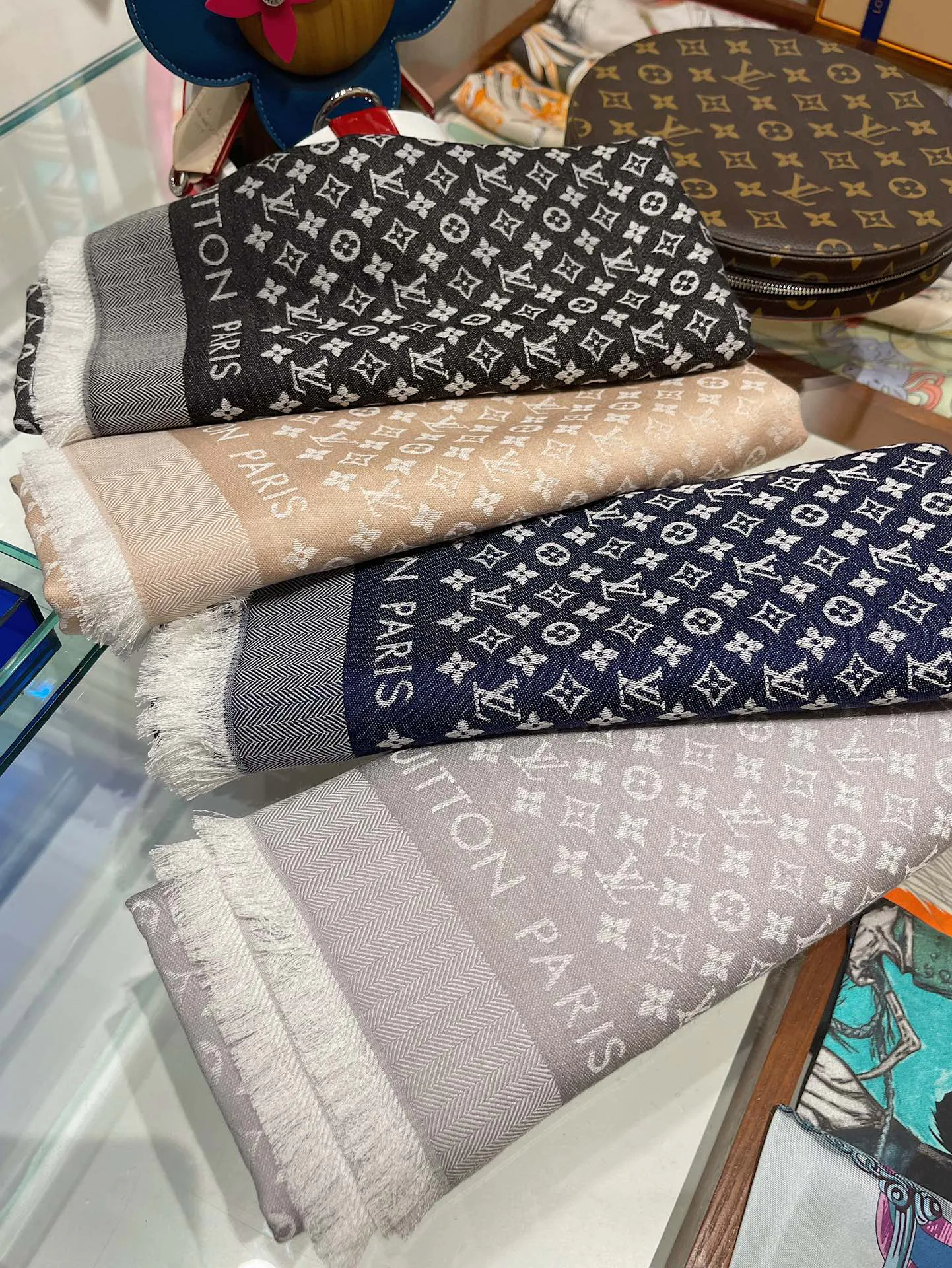 Шарфы Louis Vuitton 94338