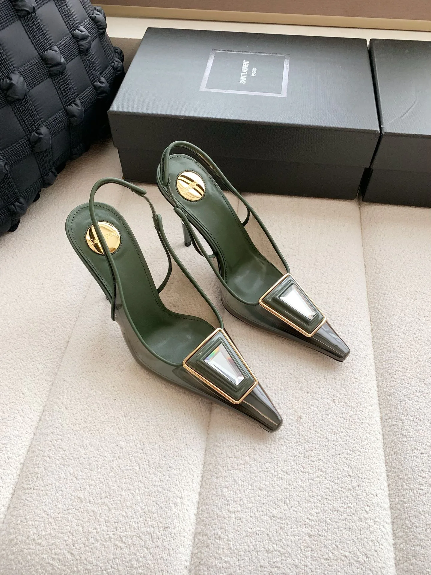 Босоножки Женские Saint Laurent 17371732