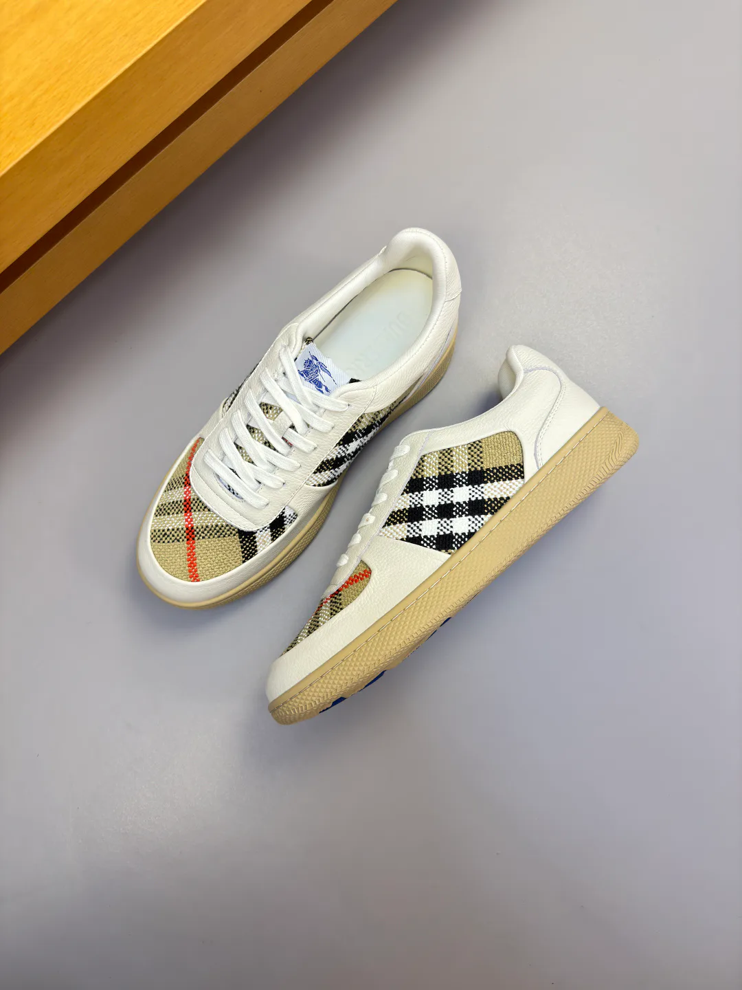 Кроссовки Мужские Burberry 17955070