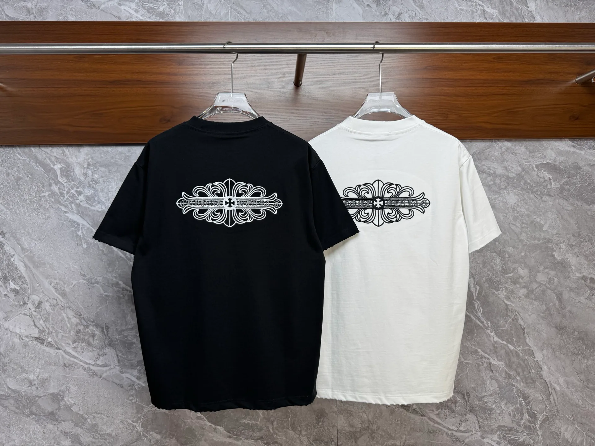Футболки Женские Chrome Hearts 11679859