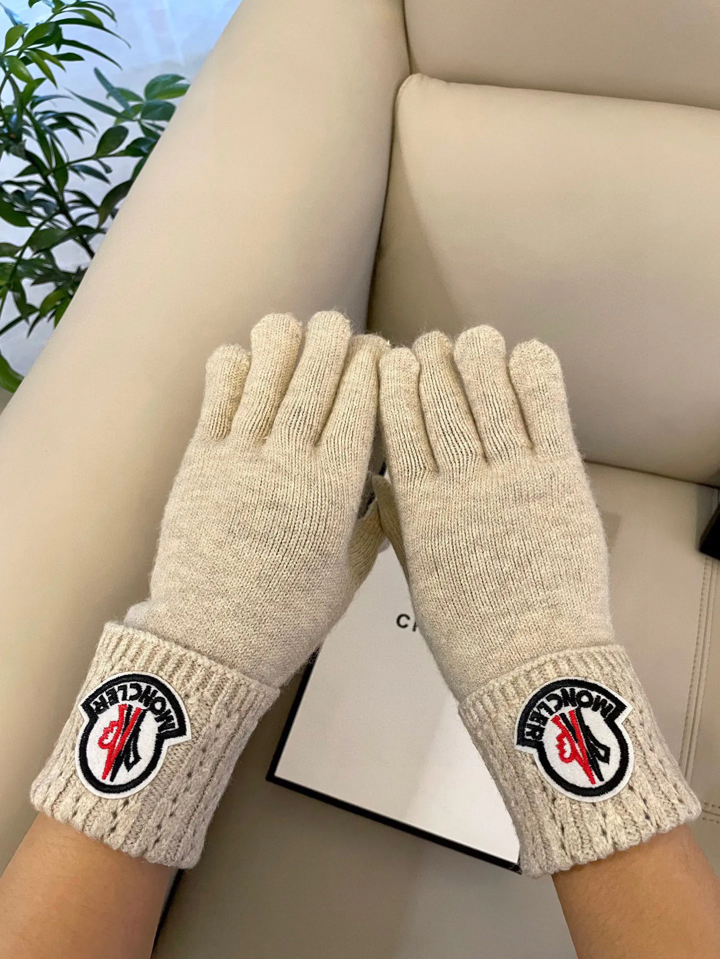 Перчатки Moncler 262327