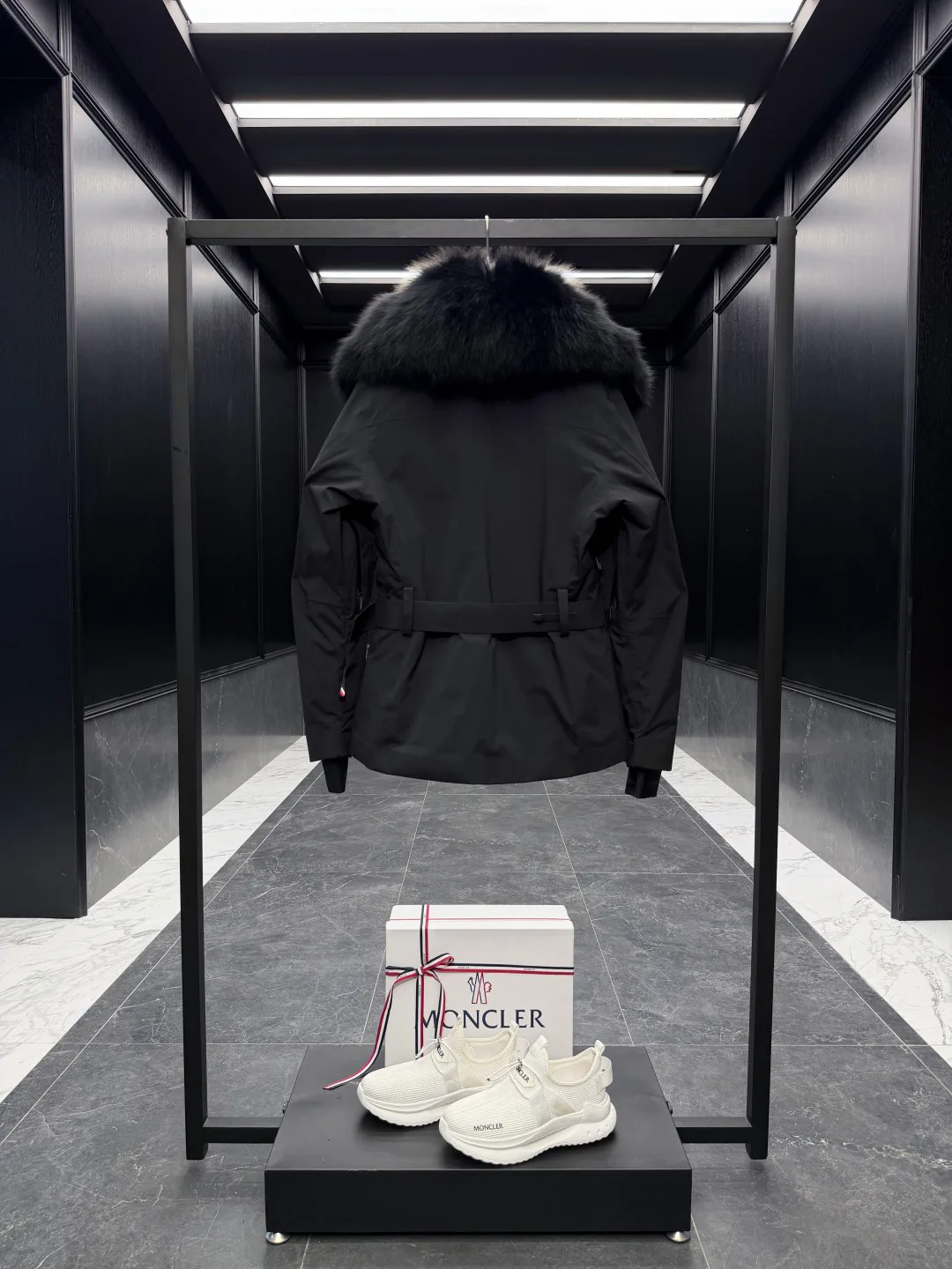 Куртки И Пуховики Женские Moncler 18741181