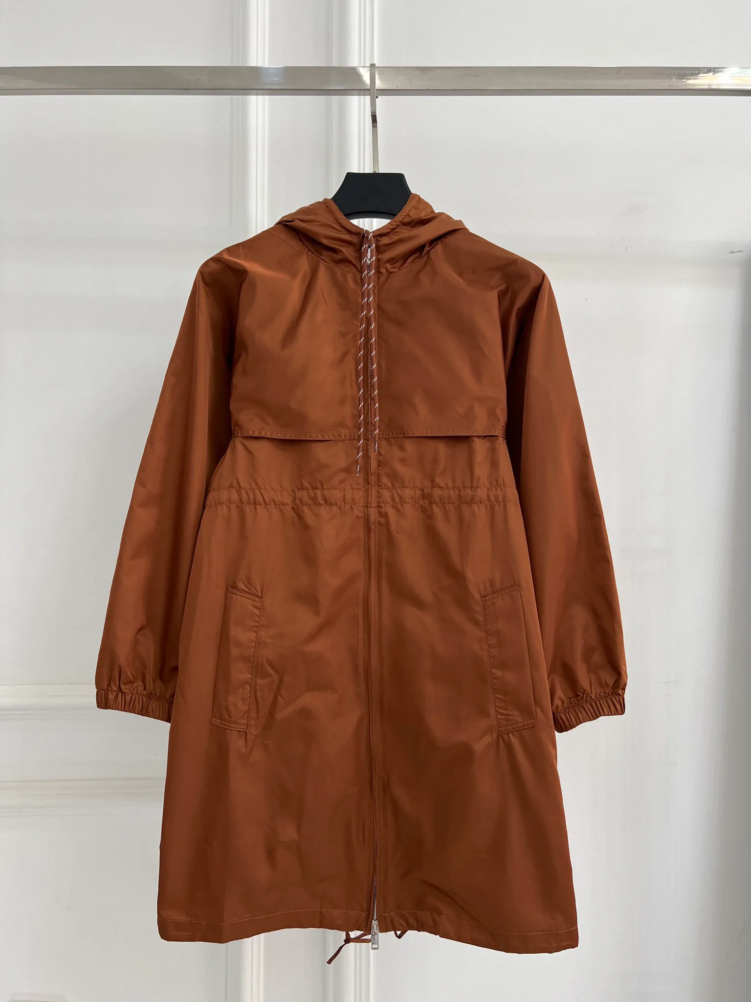 Куртки И Пуховики Женские Prada 9269358