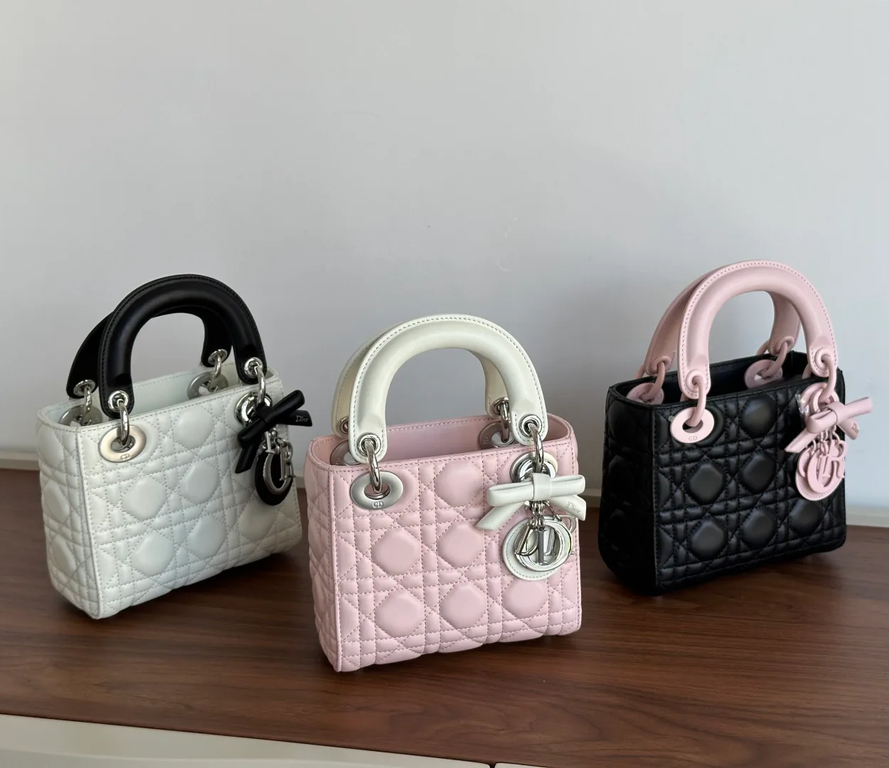 Классические Сумки Женские Christian Dior 18052783