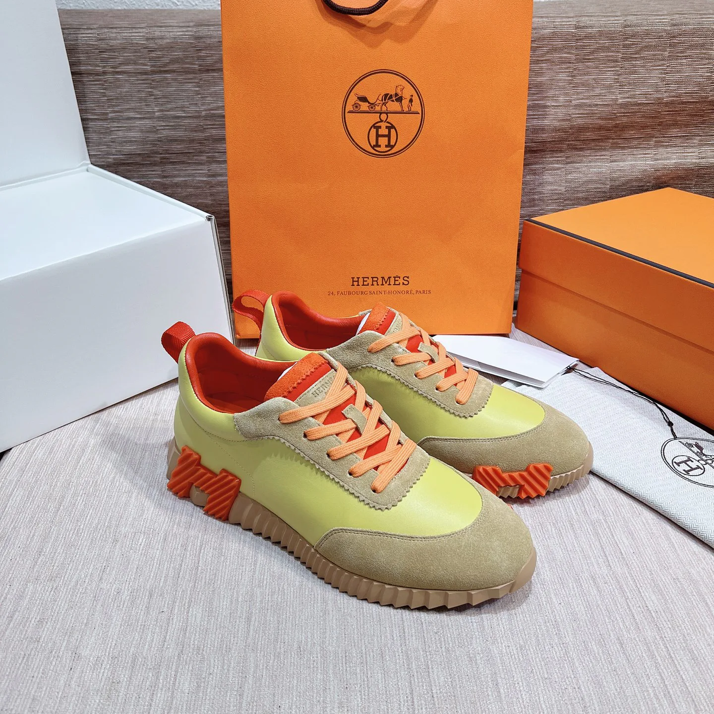Кроссовки Женские Hermes 17749548