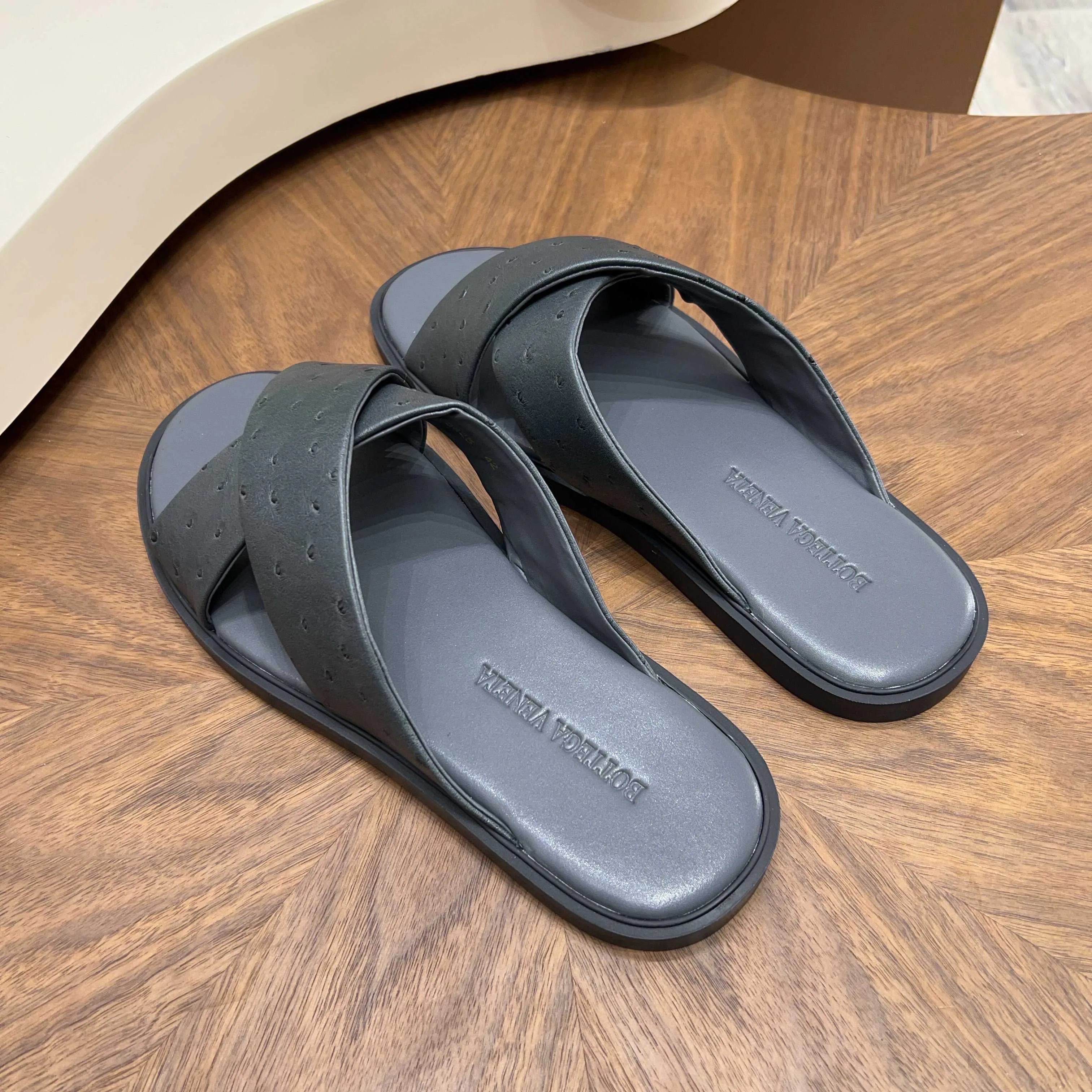 Шлепанцы Мужские Bottega Veneta 12768631