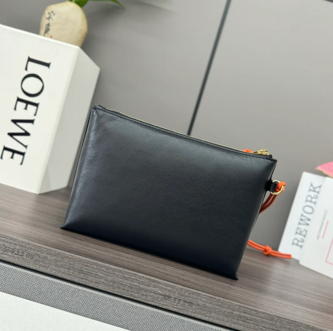 Клатчи Женские Loewe 18116459