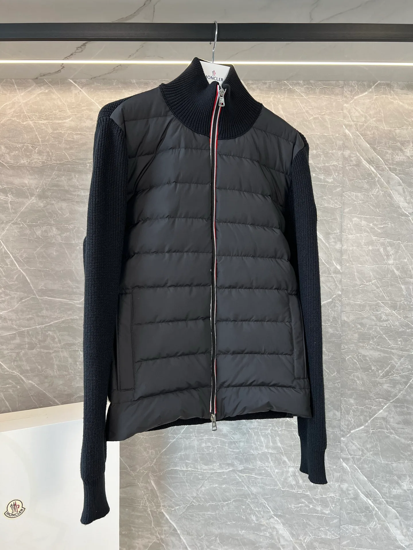 Куртки И Пуховики Женские Moncler 18599800