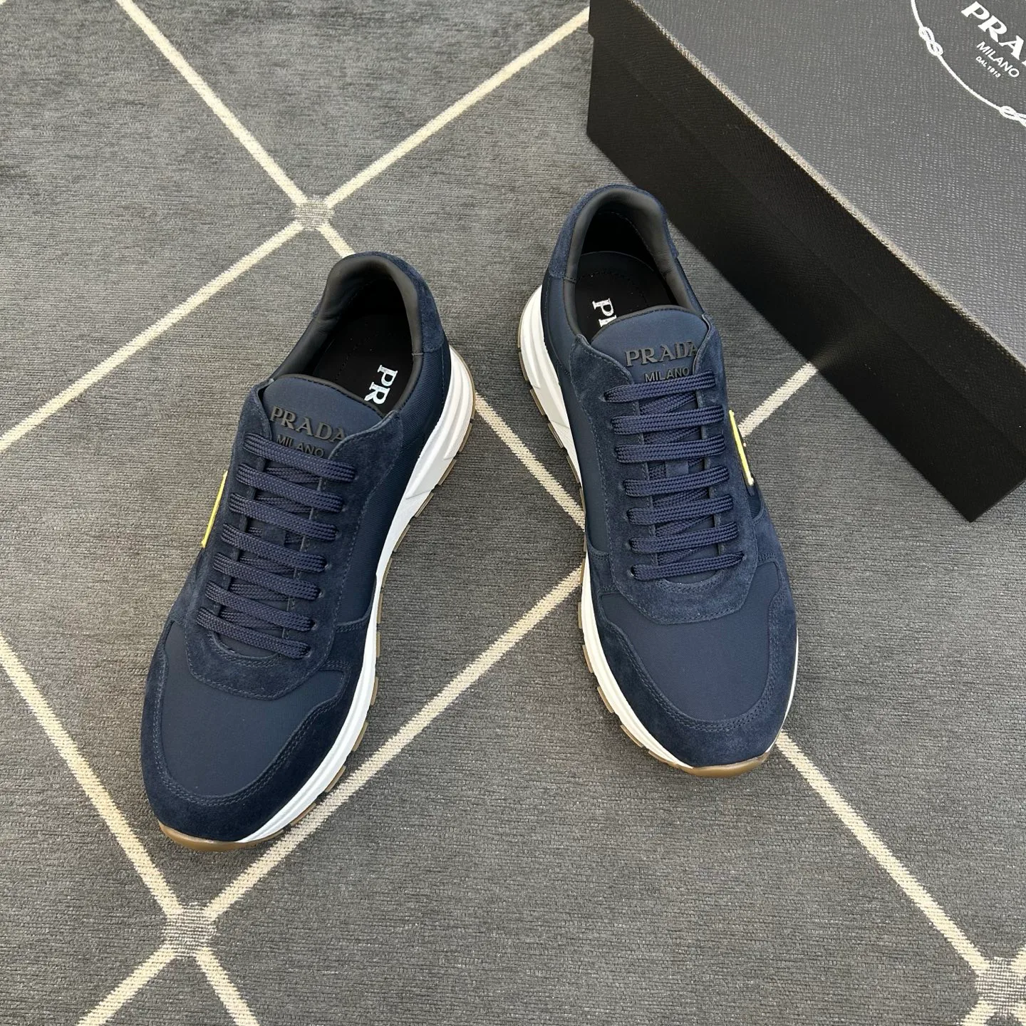 Кроссовки Мужские Prada 34310