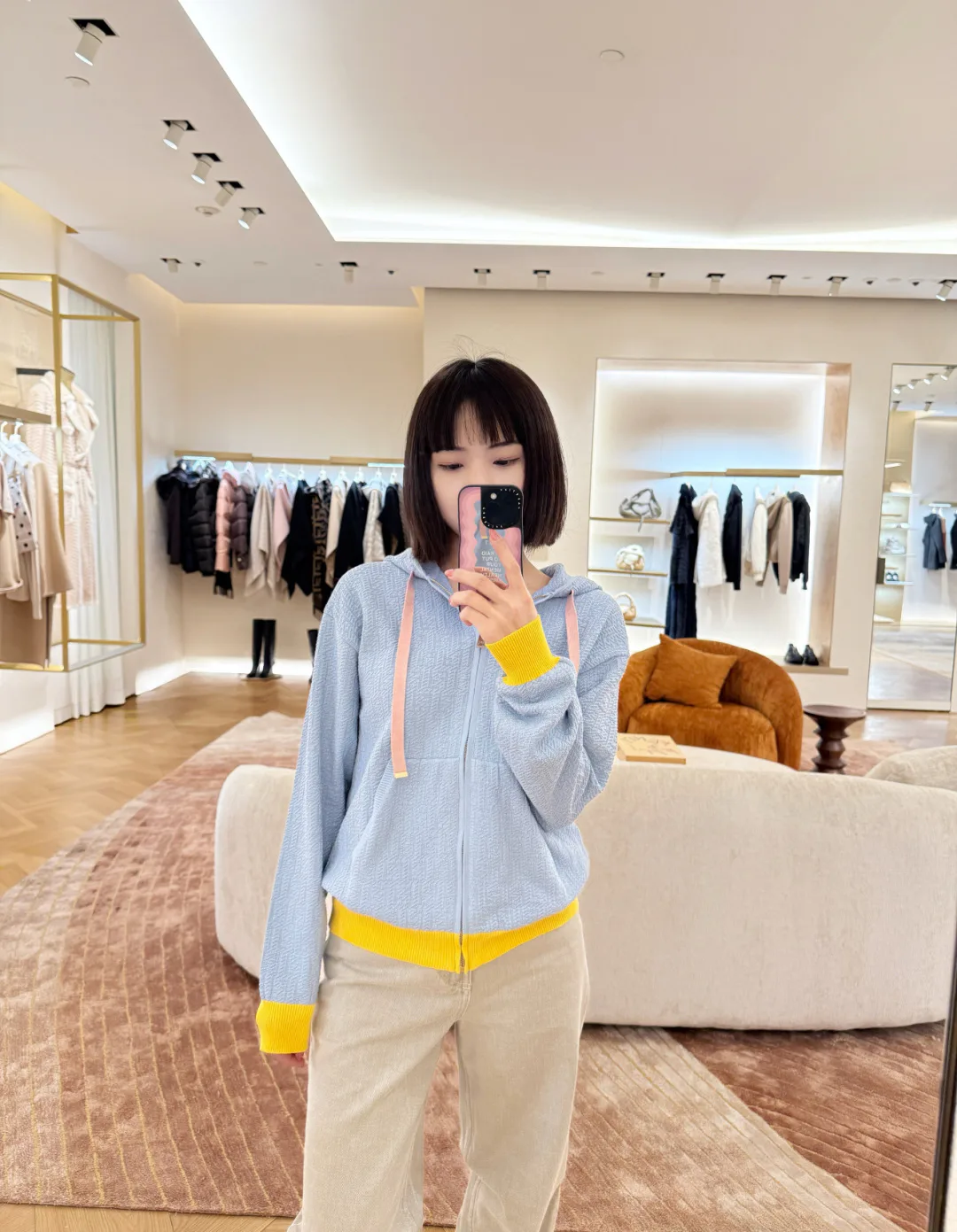Куртки И Пуховики Женские Fendi 11683716