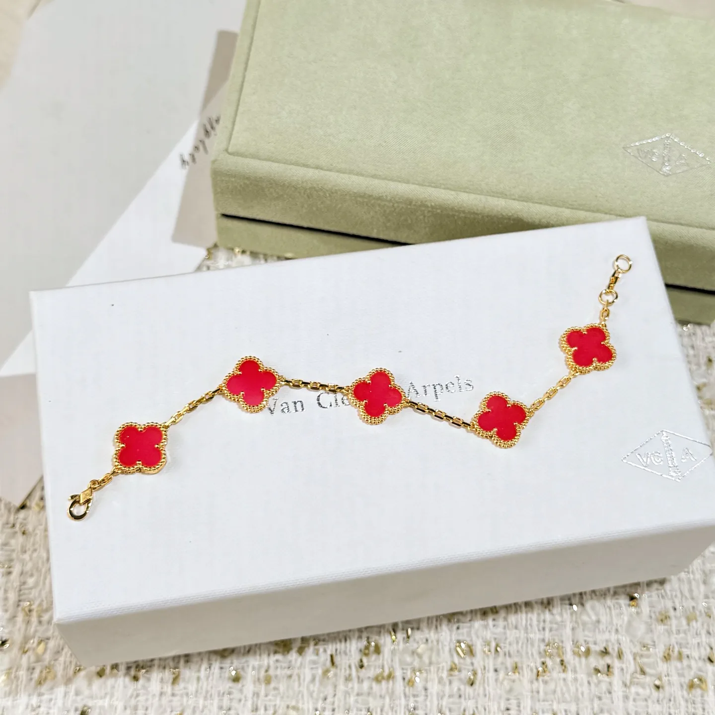 Бижутерия Van Cleef & Arpels 17936958
