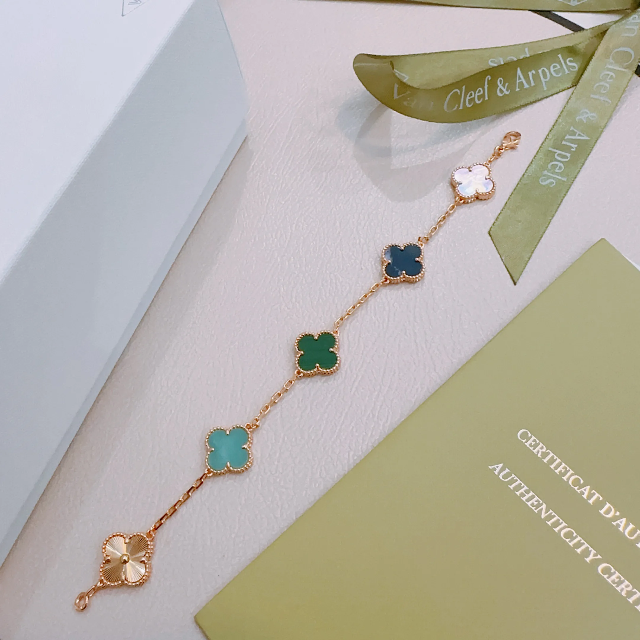 Бижутерия Van Cleef & Arpels 91317