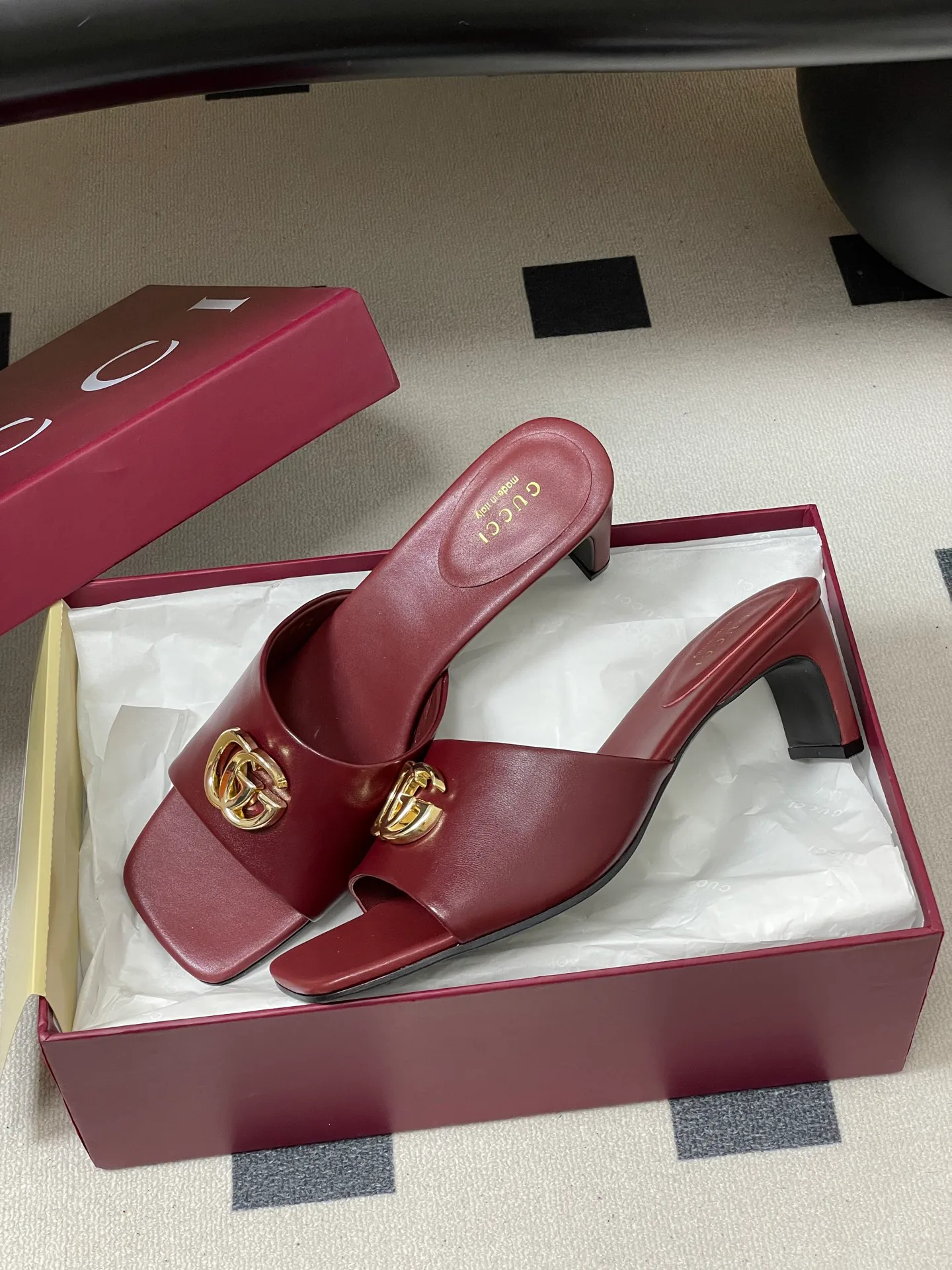 Босоножки Женские Gucci 10395325