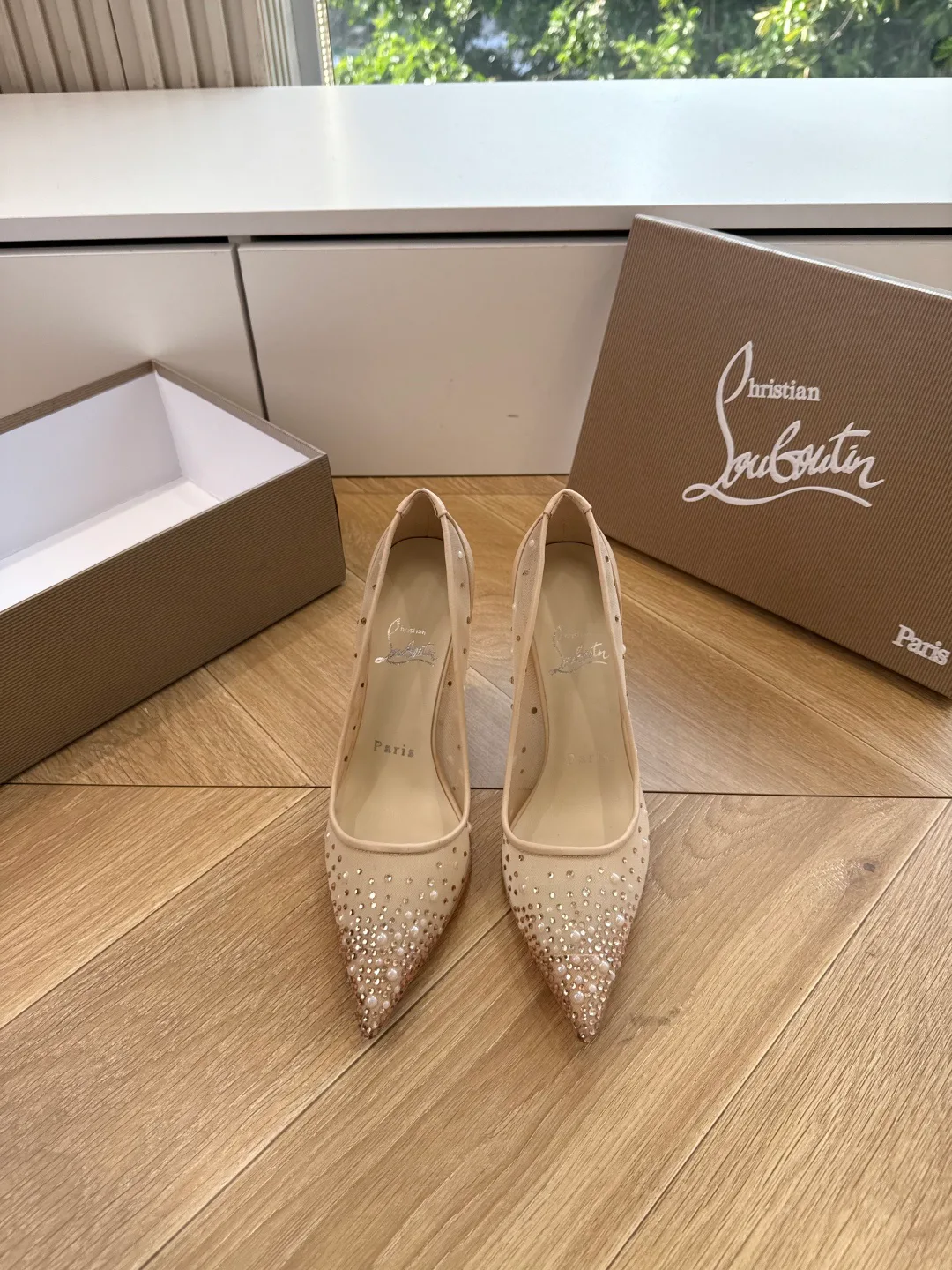 Туфли Женские Christian Louboutin 17480780