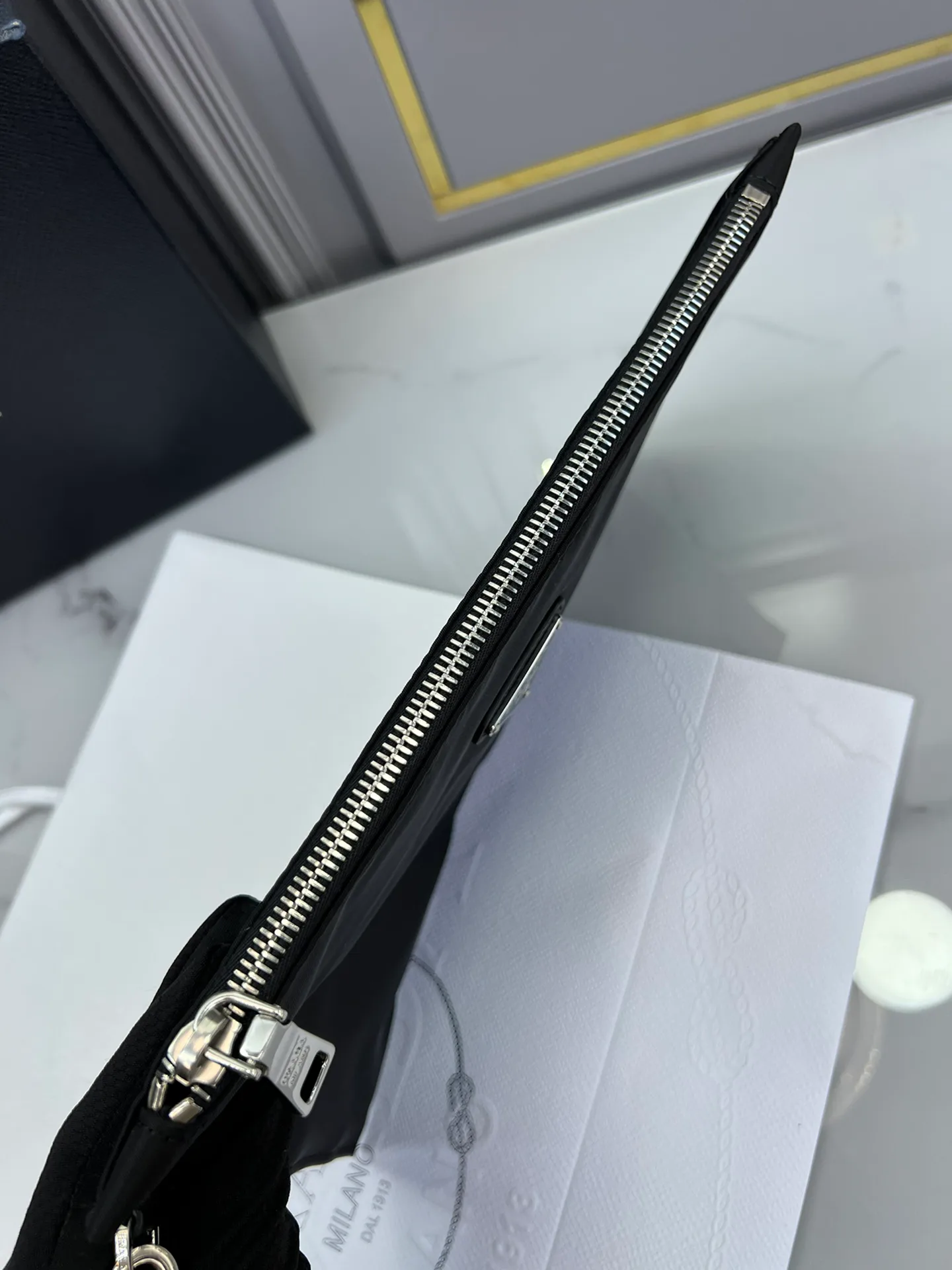 Клатчи Женские Prada 17999857